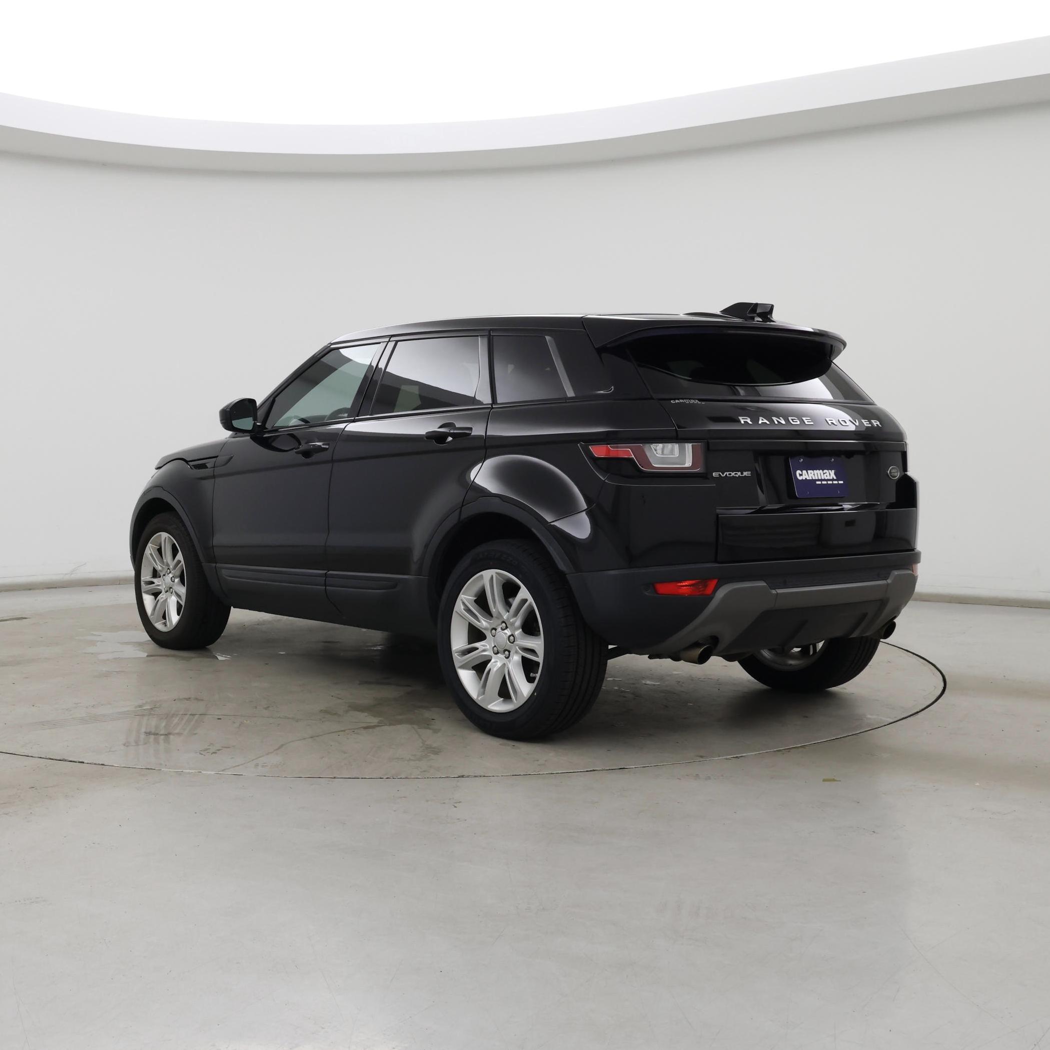 Thumbnail: 2017 Land Rover Range Rover Evoque - 2