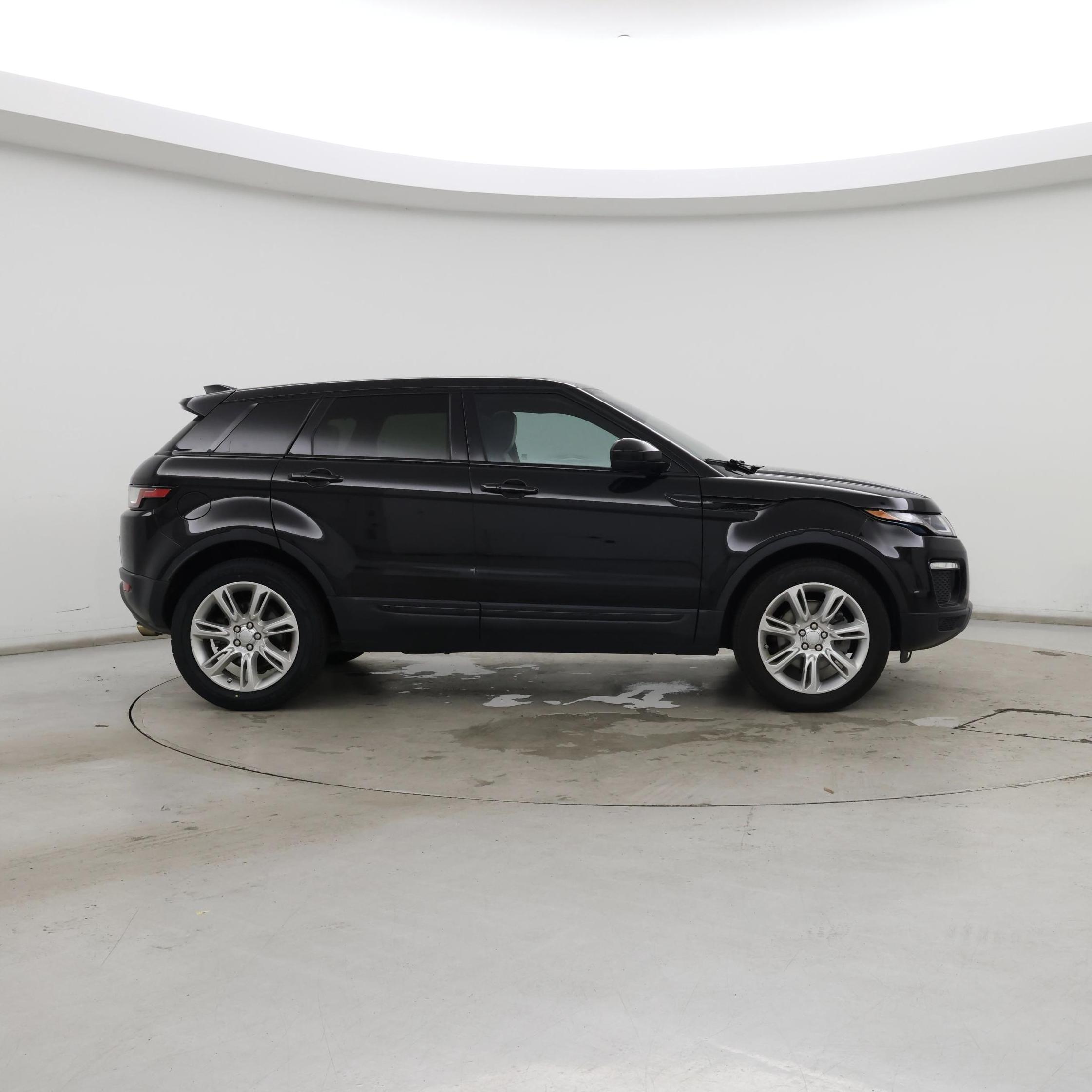 Thumbnail: 2017 Land Rover Range Rover Evoque - 7