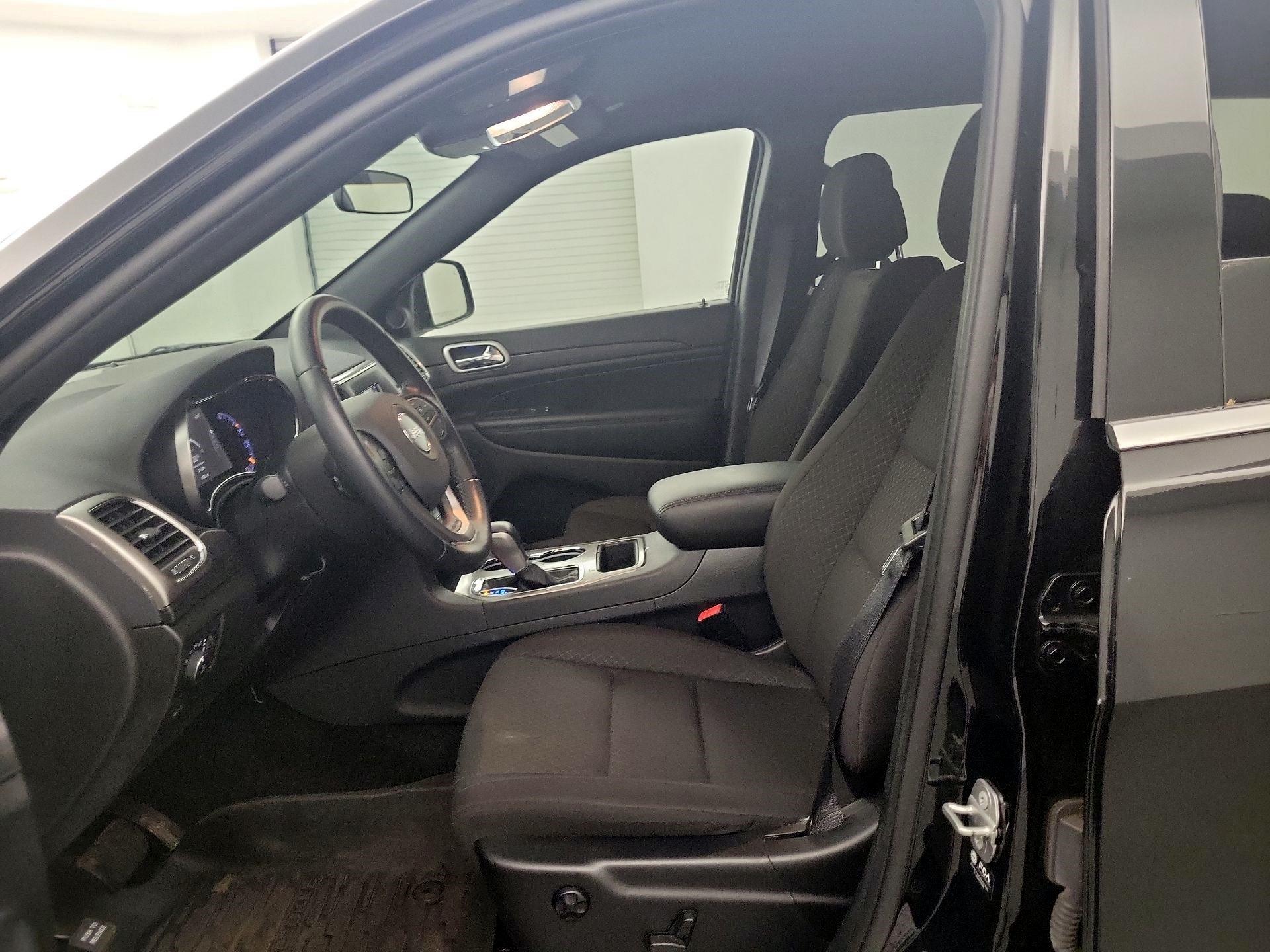Thumbnail: 2021 Jeep Grand Cherokee - 9