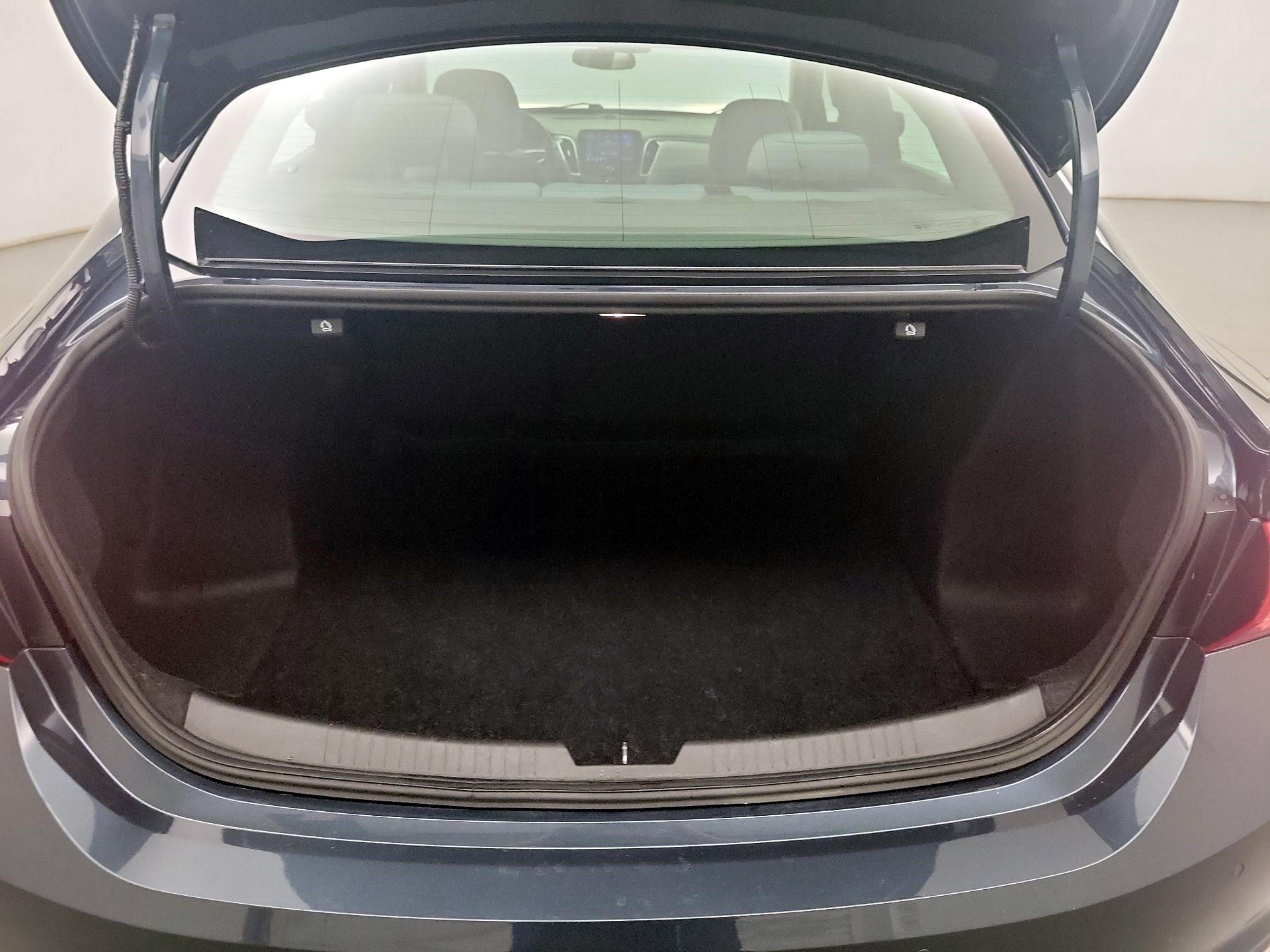 Thumbnail: 2021 Chevrolet Malibu - 18