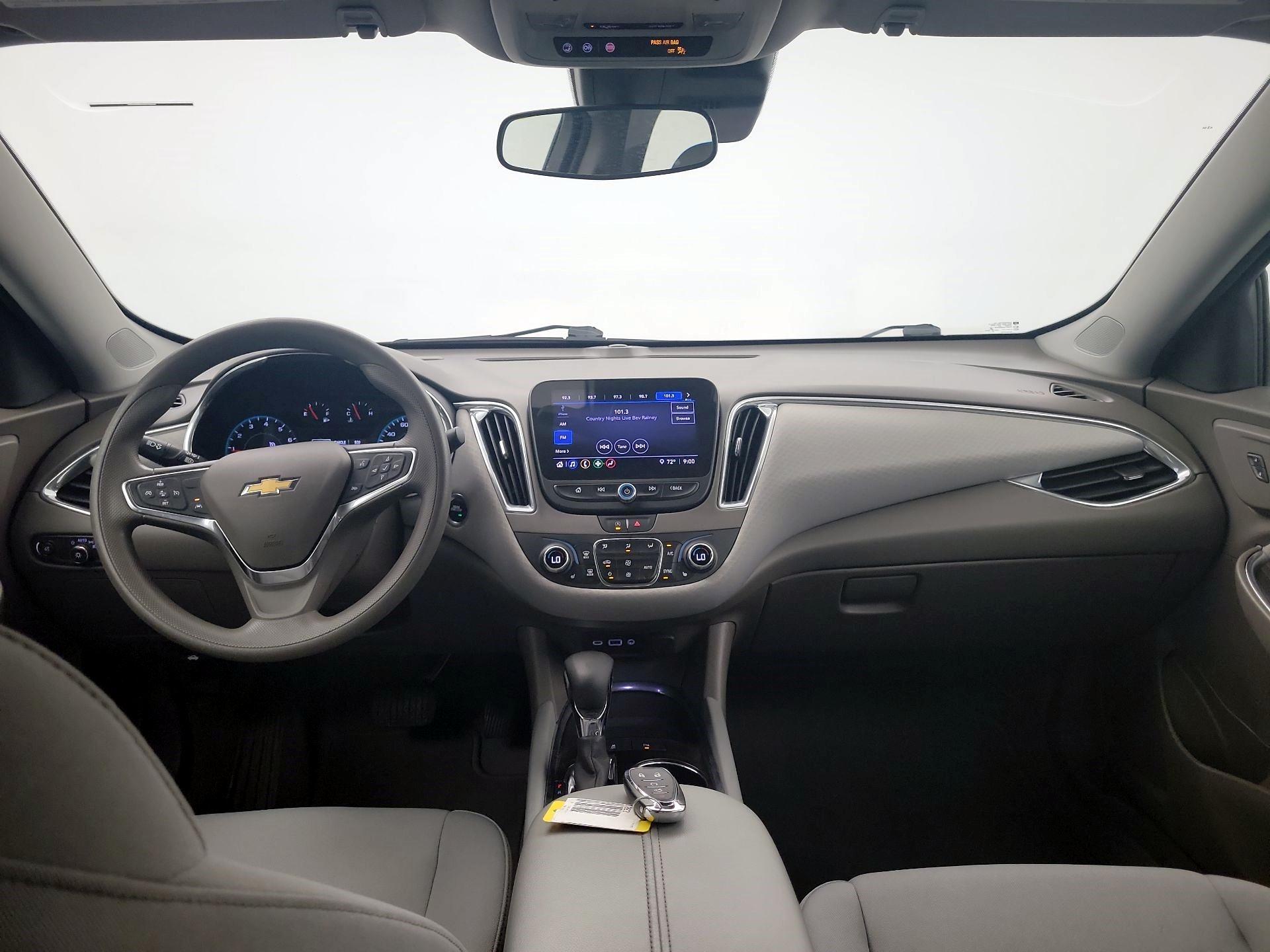 Thumbnail: 2021 Chevrolet Malibu - 8