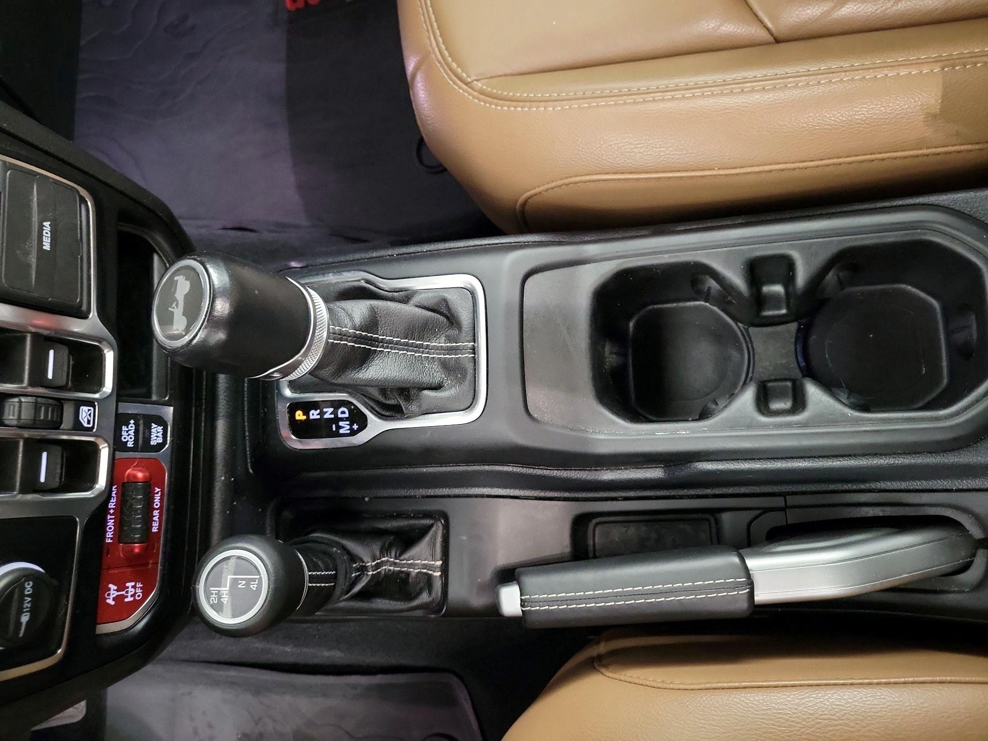 Thumbnail: 2021 Jeep Wrangler - 16