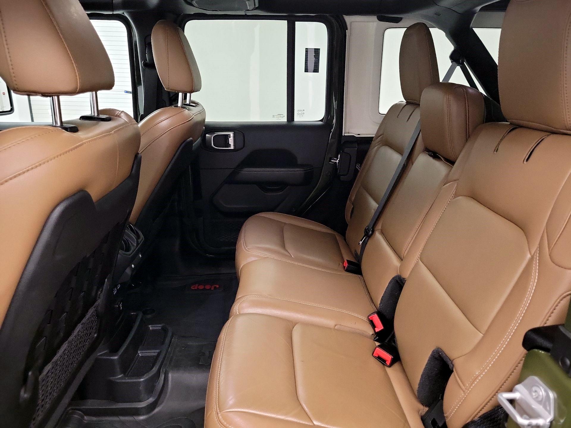 Thumbnail: 2021 Jeep Wrangler - 18
