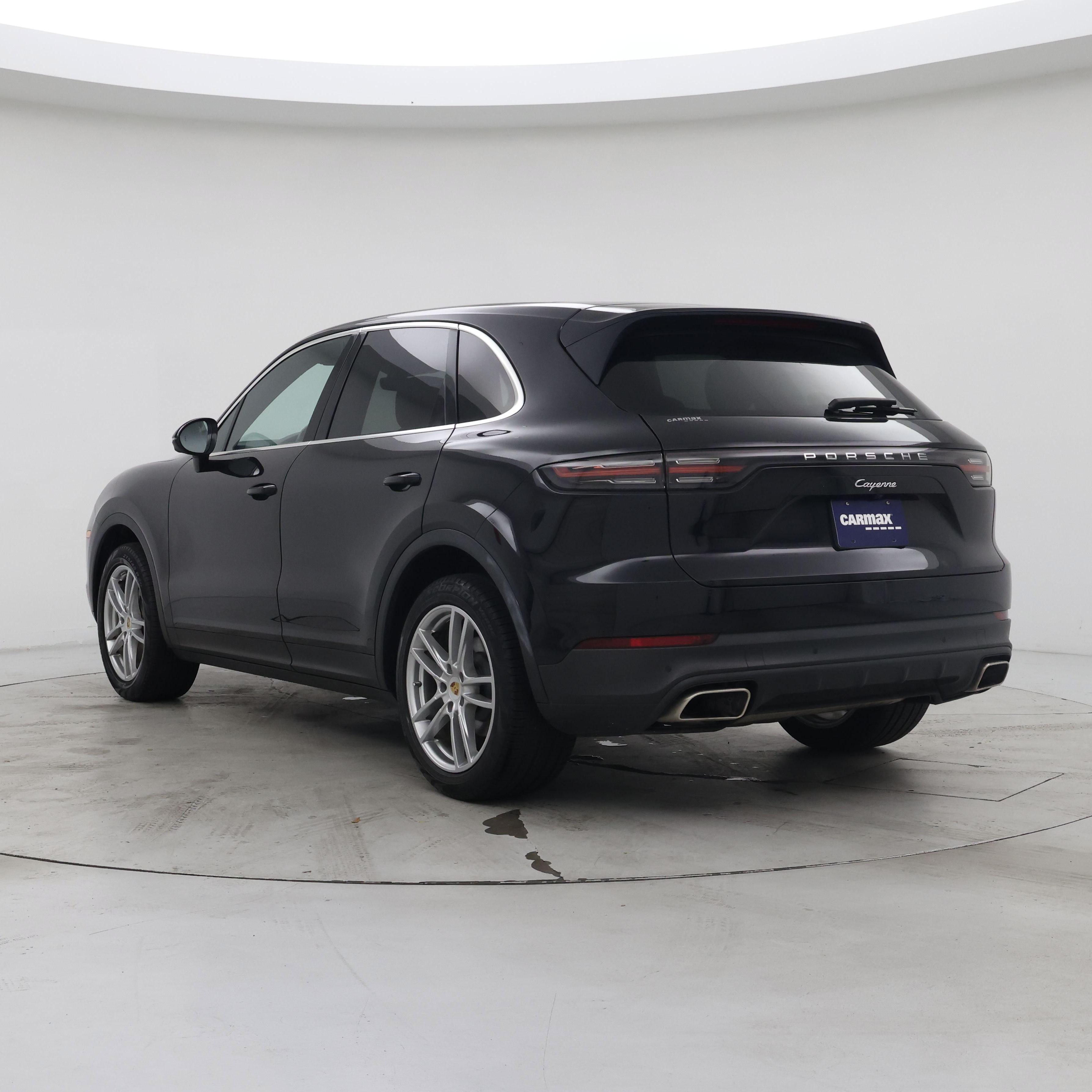 Thumbnail: 2019 Porsche Cayenne - 2