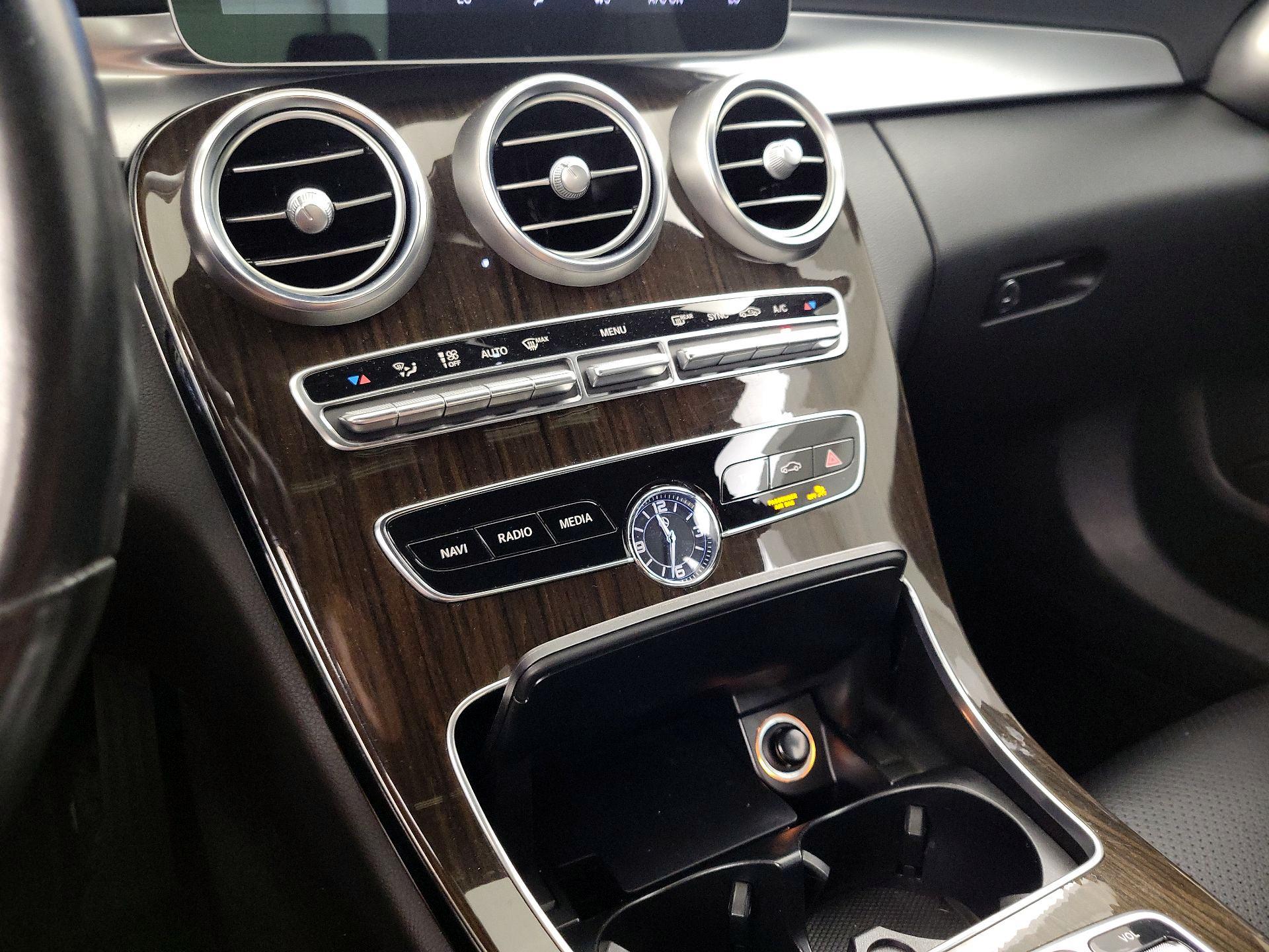 Thumbnail: 2019 Mercedes-Benz C-Class - 17