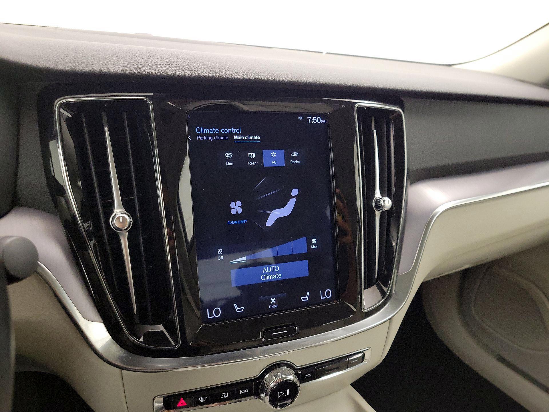 Thumbnail: 2020 Volvo S60 - 17