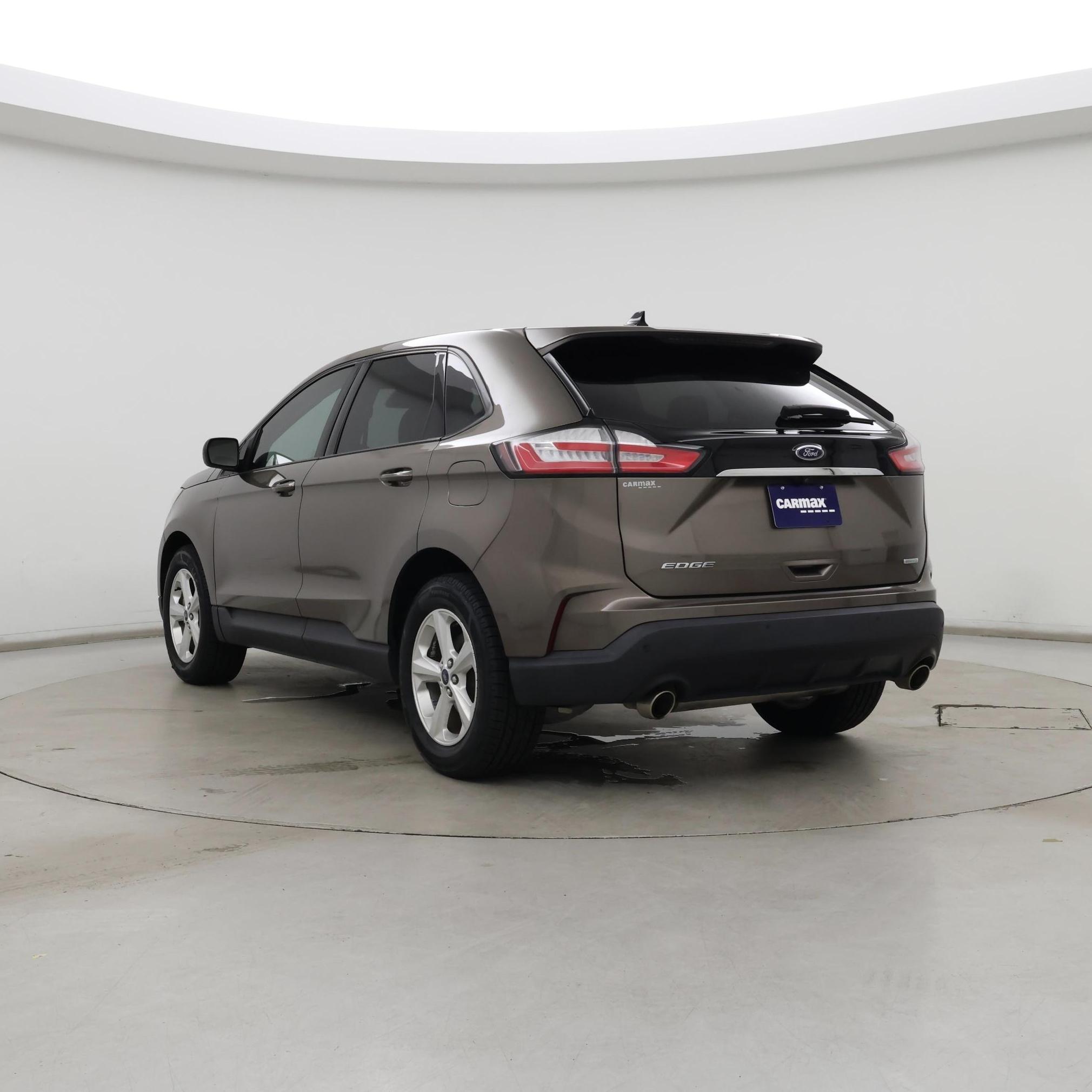 Thumbnail: 2019 Ford Edge - 2