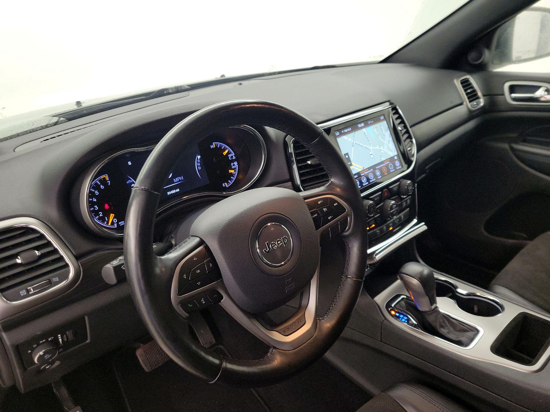 Thumbnail: 2020 Jeep Grand Cherokee - 9