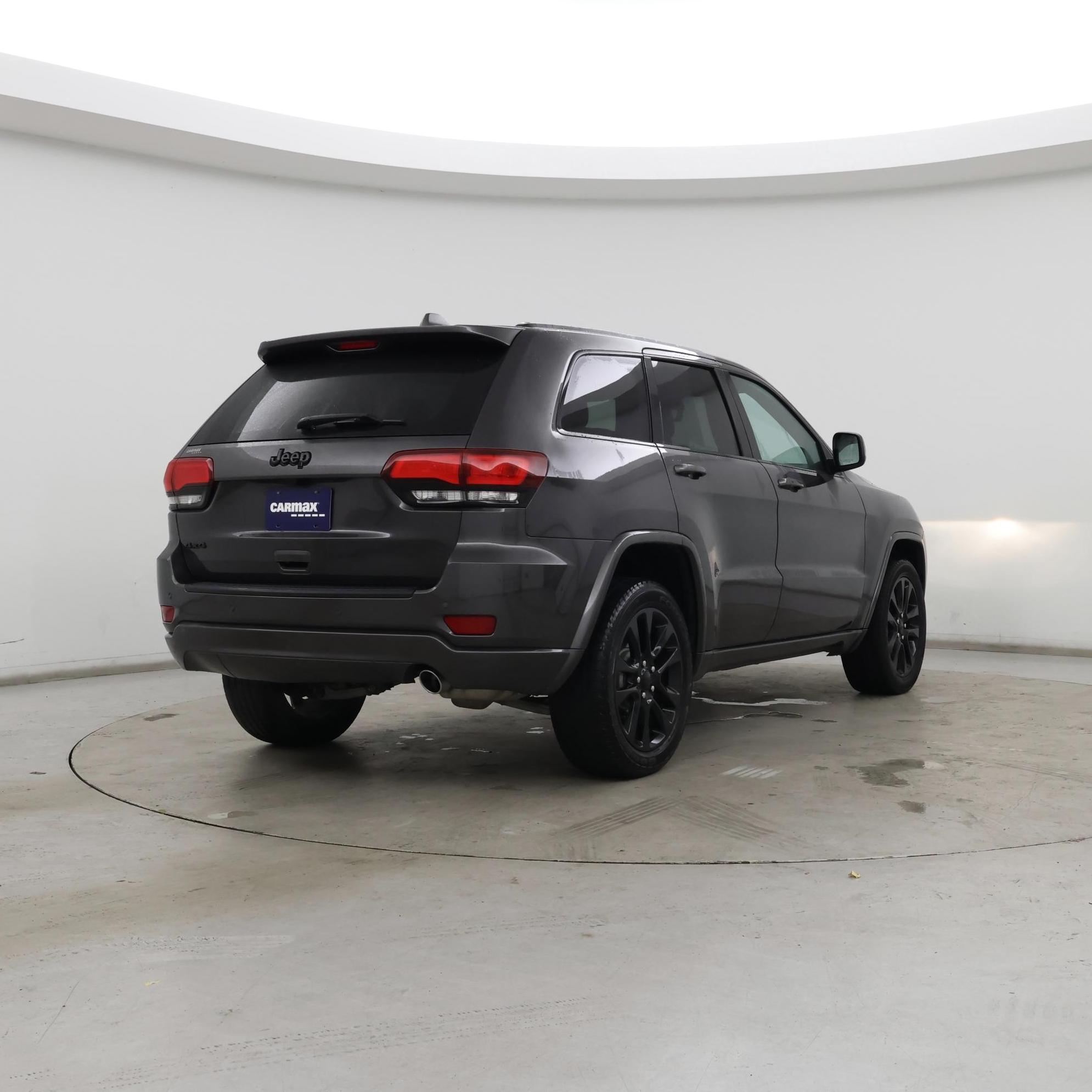 Thumbnail: 2020 Jeep Grand Cherokee - 8