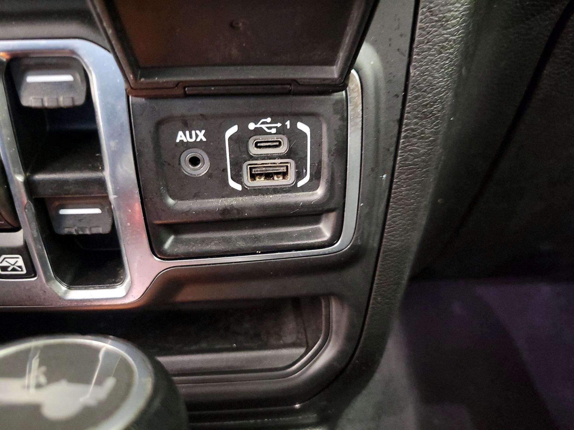 Thumbnail: 2021 Jeep Wrangler - 19