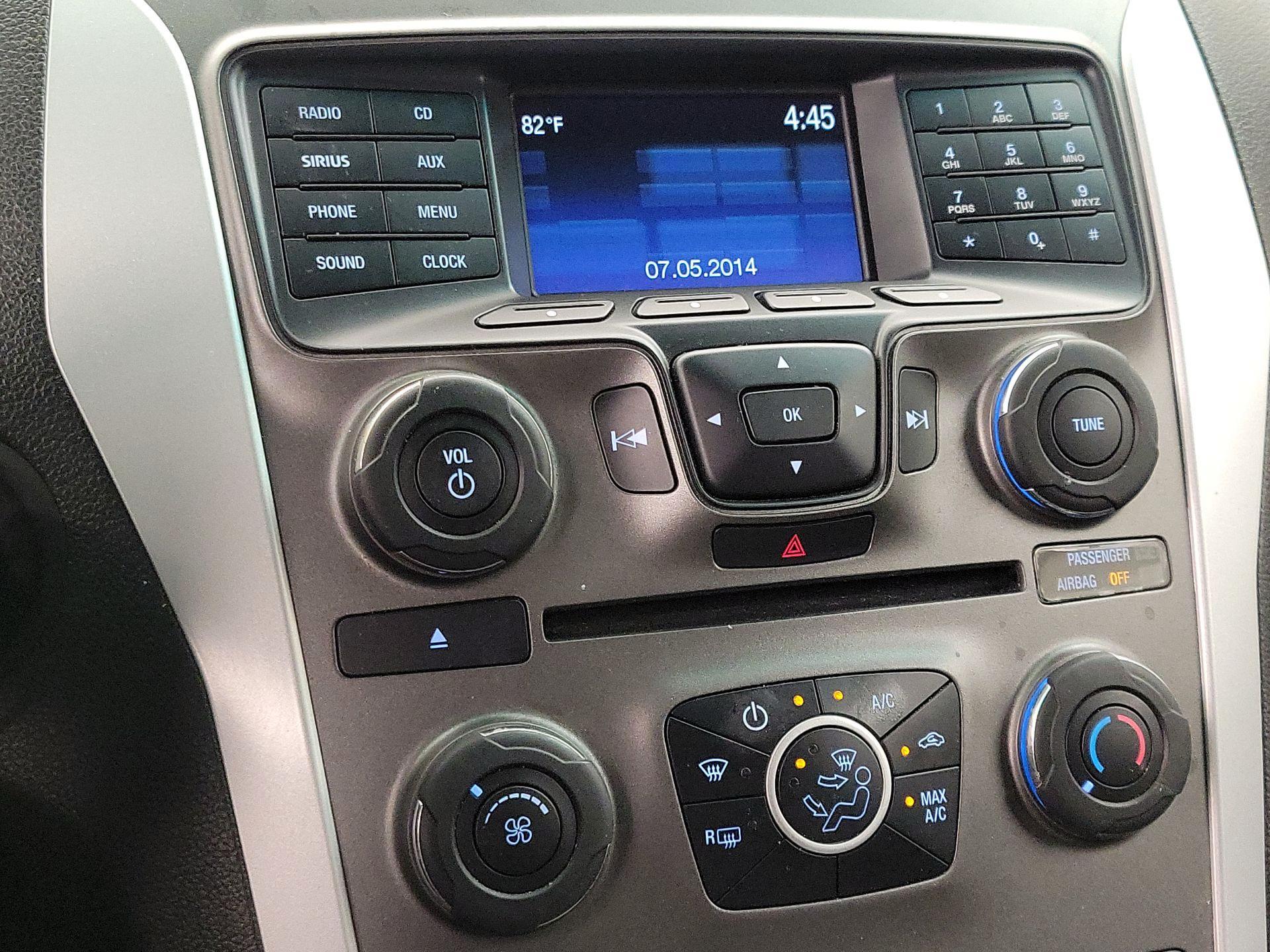 Thumbnail: 2015 Ford Explorer - 14