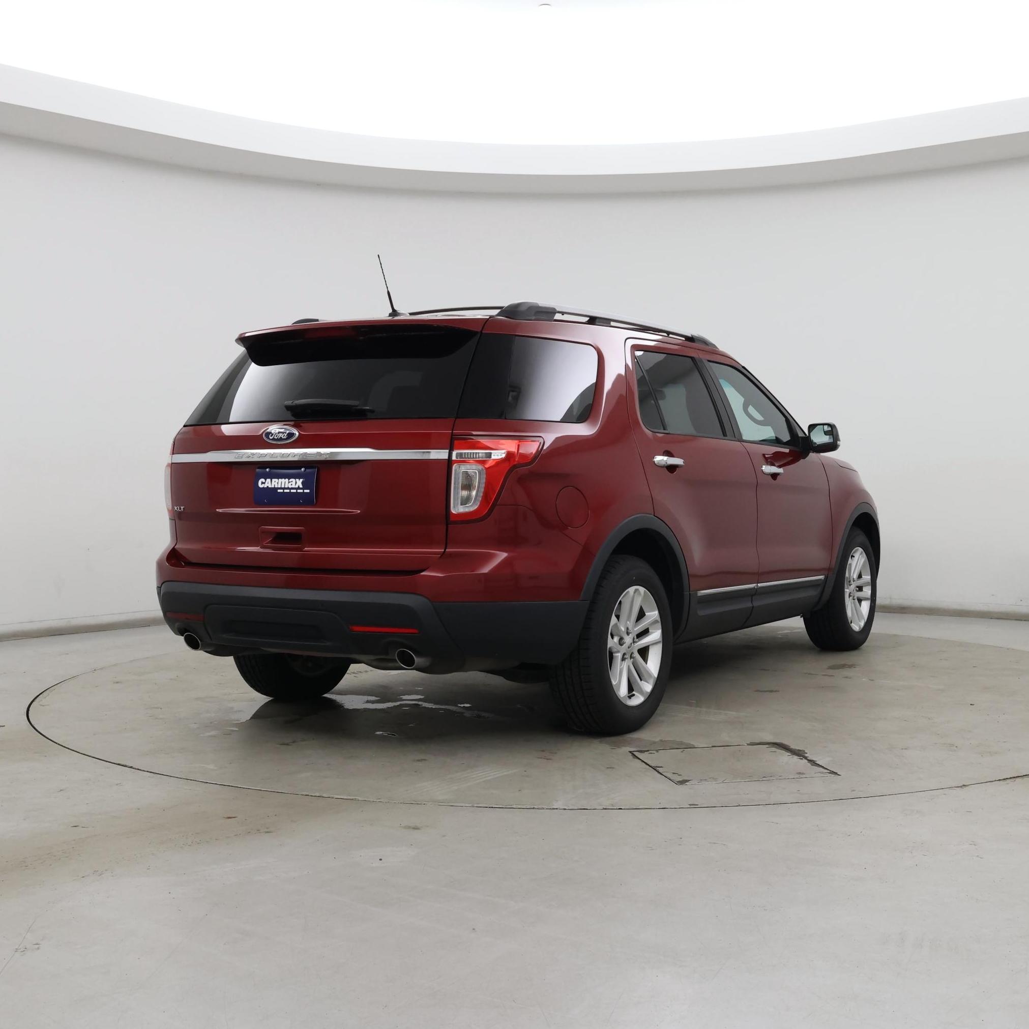 Thumbnail: 2015 Ford Explorer - 8