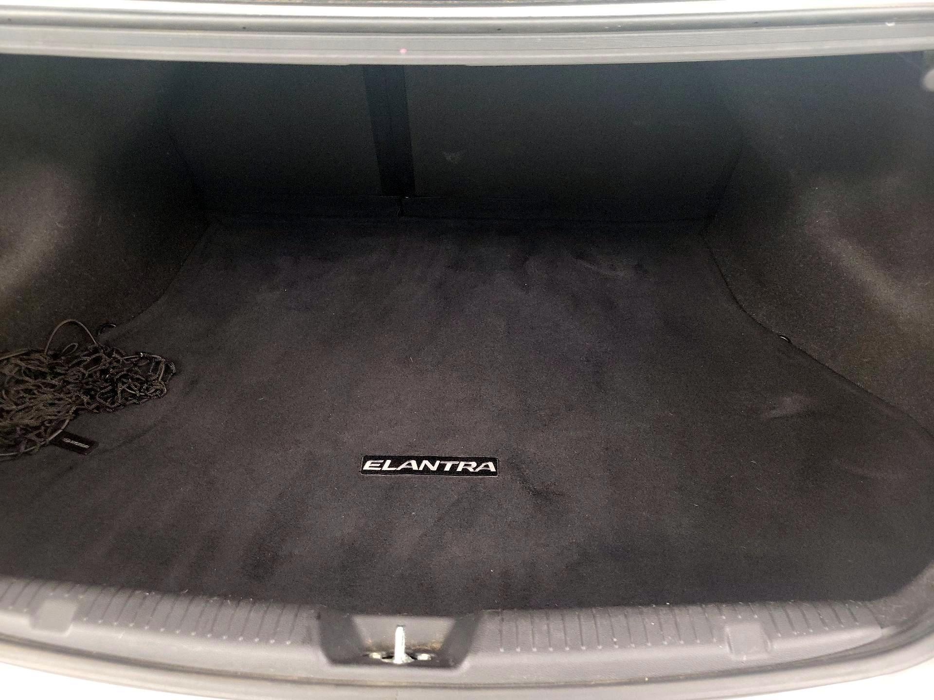 Thumbnail: 2013 Hyundai Elantra - 19