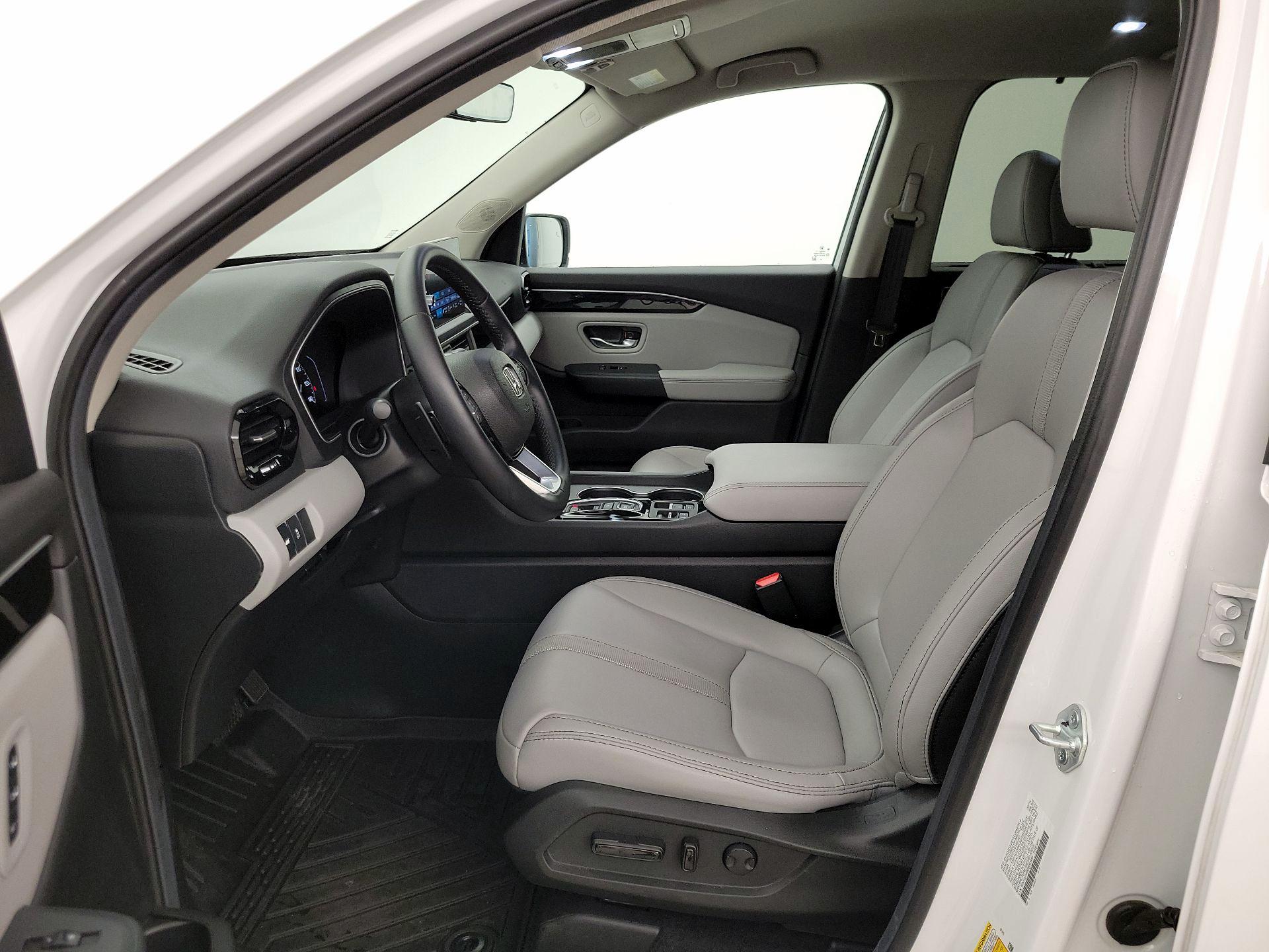 Thumbnail: 2025 Honda Pilot - 11