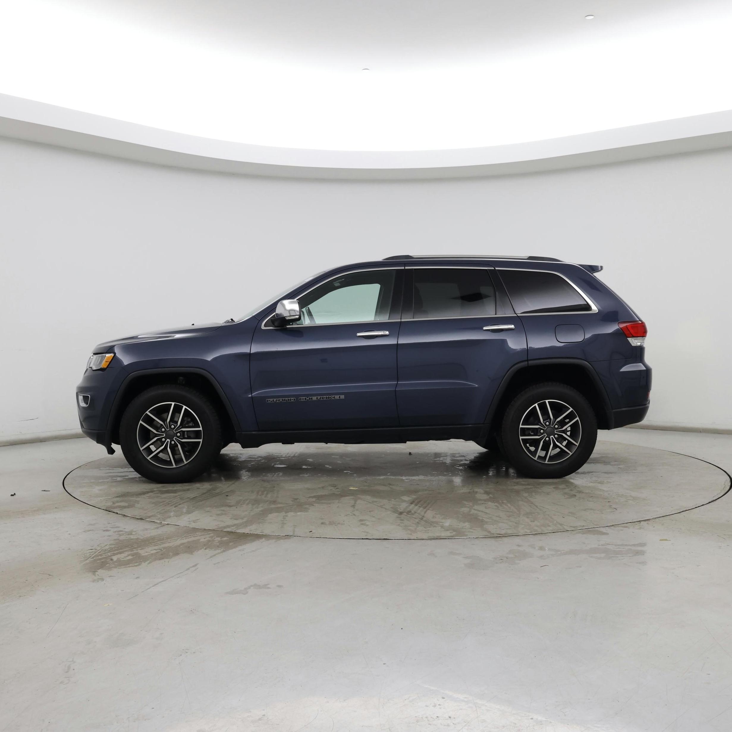 Thumbnail: 2020 Jeep Grand Cherokee - 3