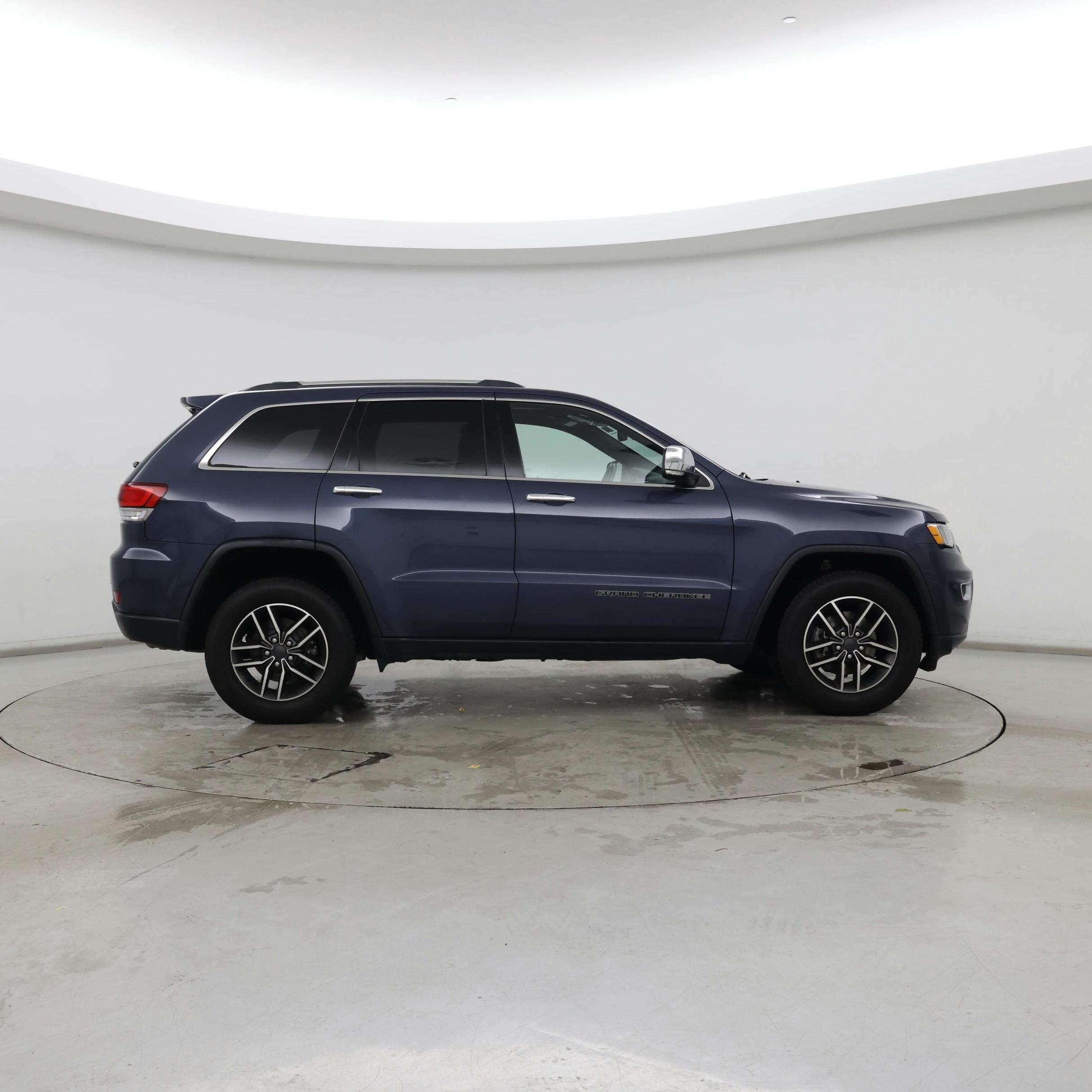 Thumbnail: 2020 Jeep Grand Cherokee - 7