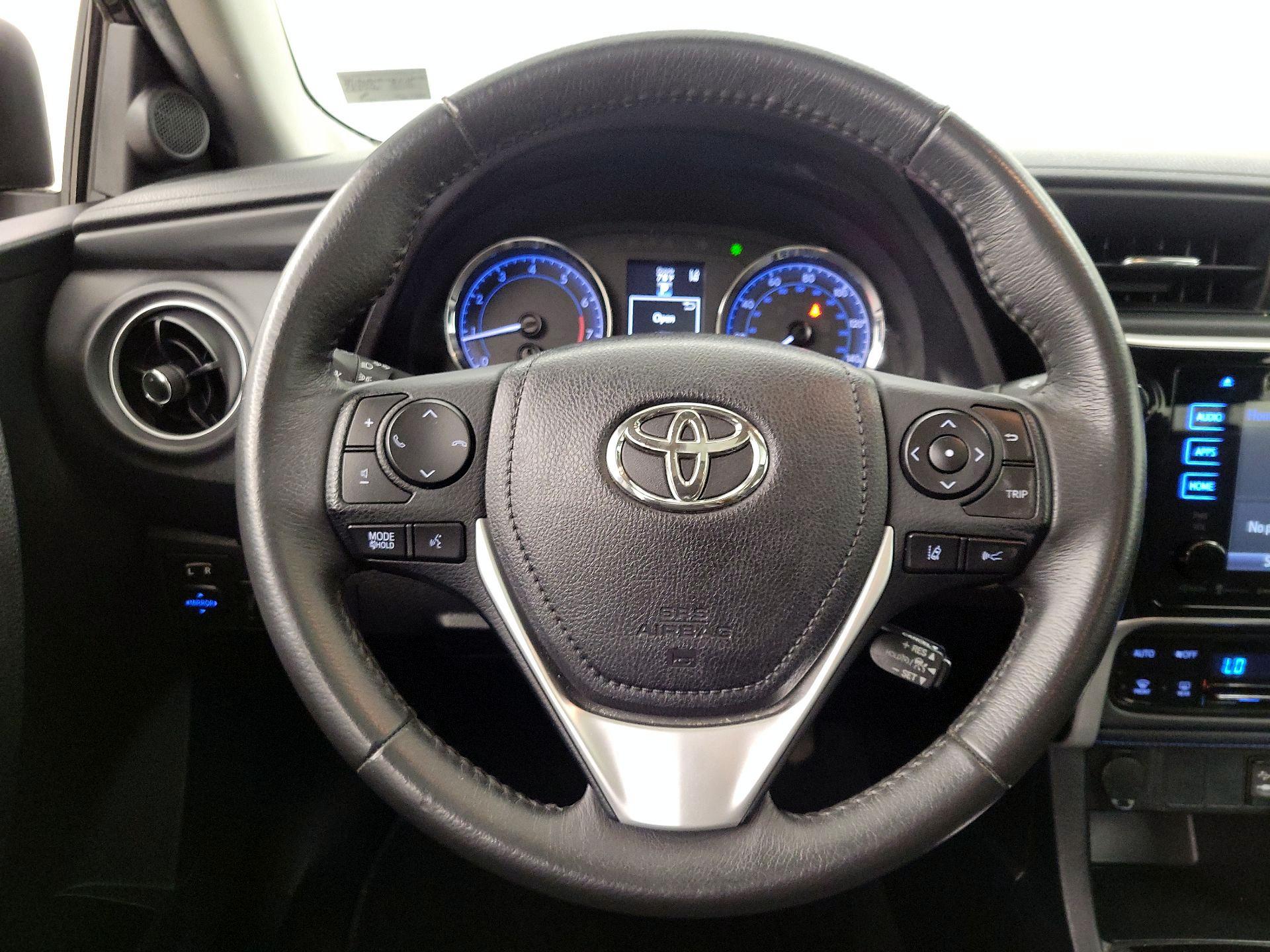 Thumbnail: 2018 Toyota Corolla - 10