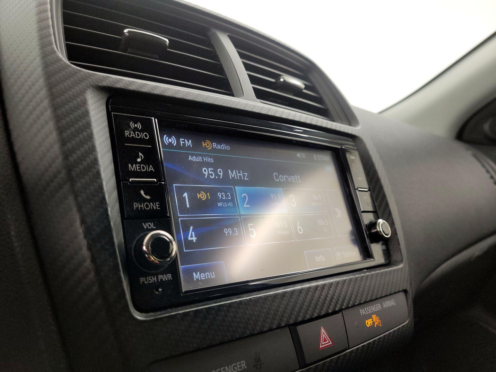 Thumbnail: 2023 Mitsubishi Outlander Sport - 15