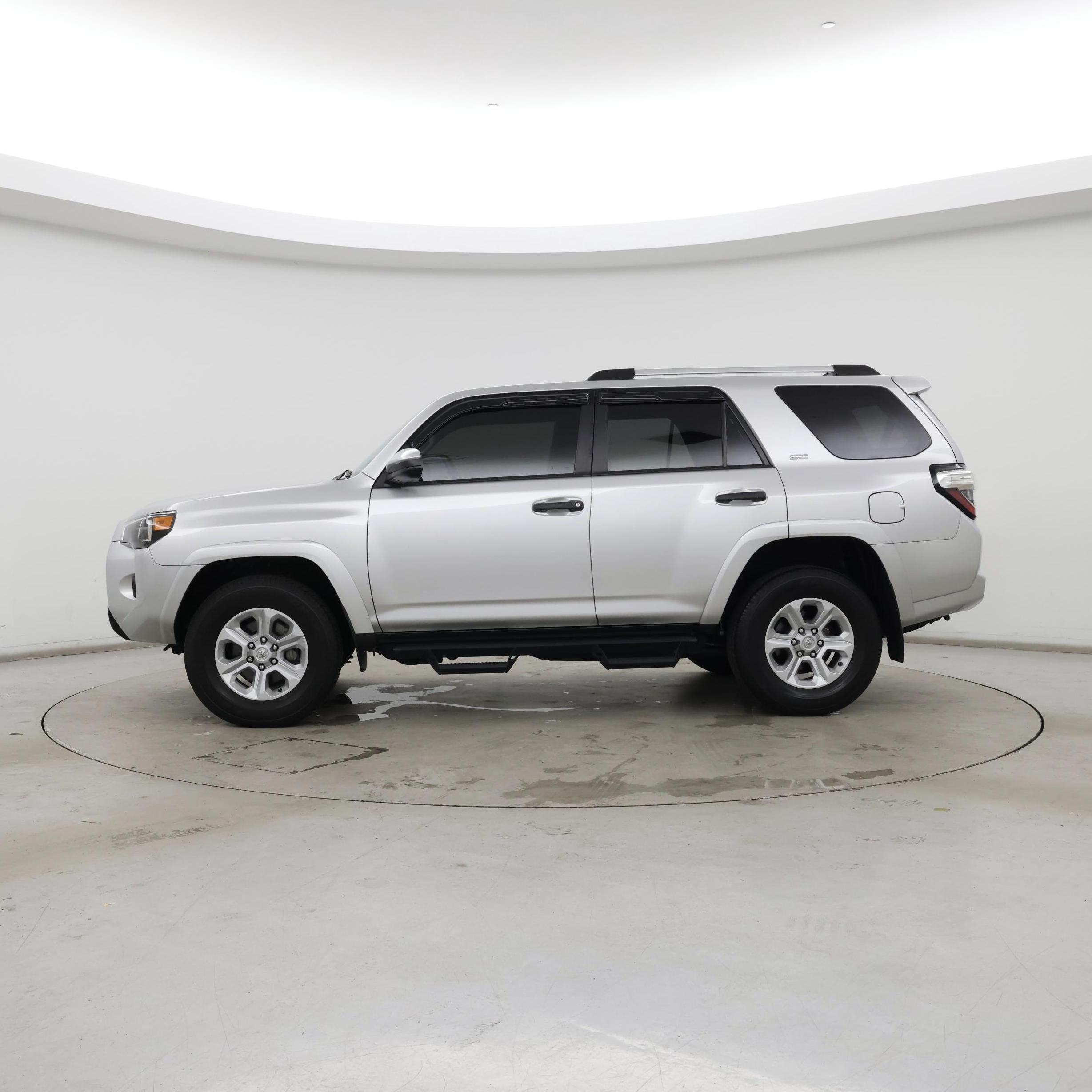 Thumbnail: 2022 Toyota 4Runner - 3