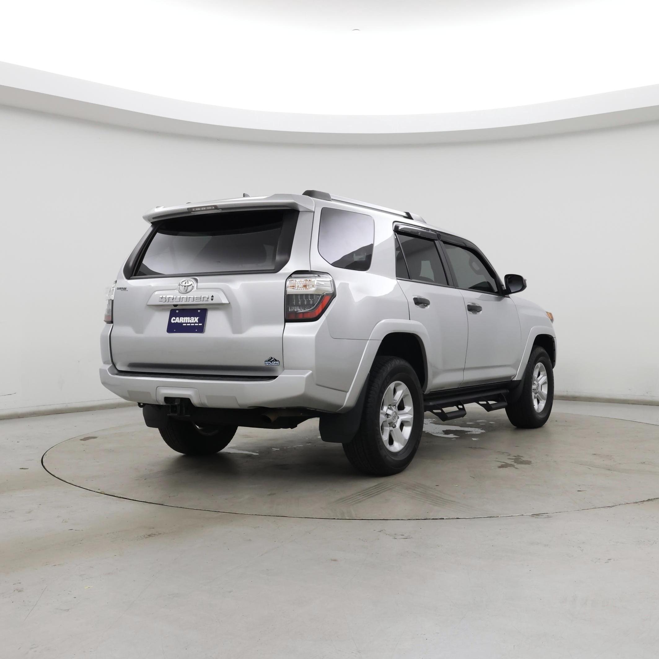 Thumbnail: 2022 Toyota 4Runner - 8