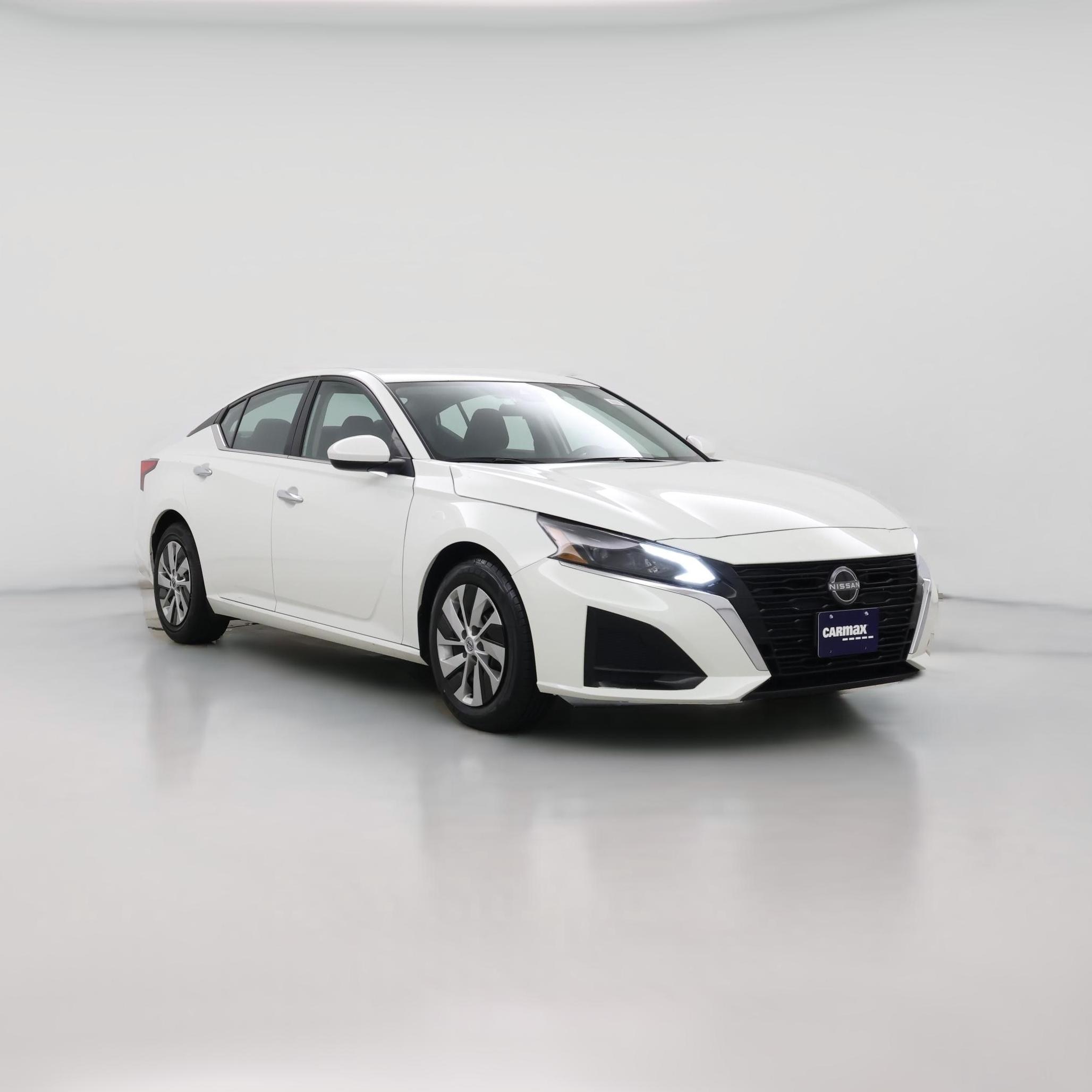 Thumbnail: 2023 Nissan Altima - 1