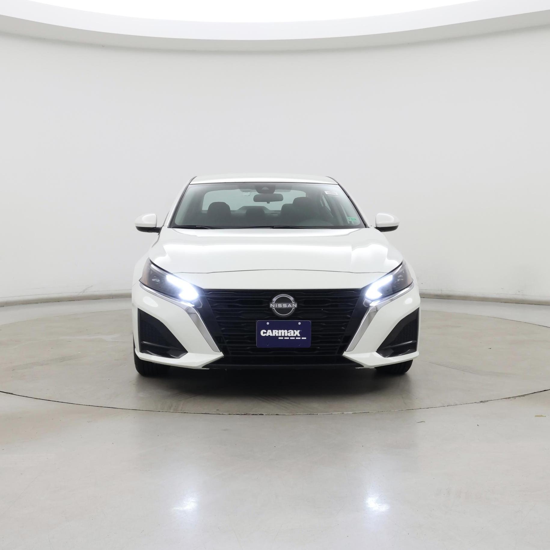 Thumbnail: 2023 Nissan Altima - 5