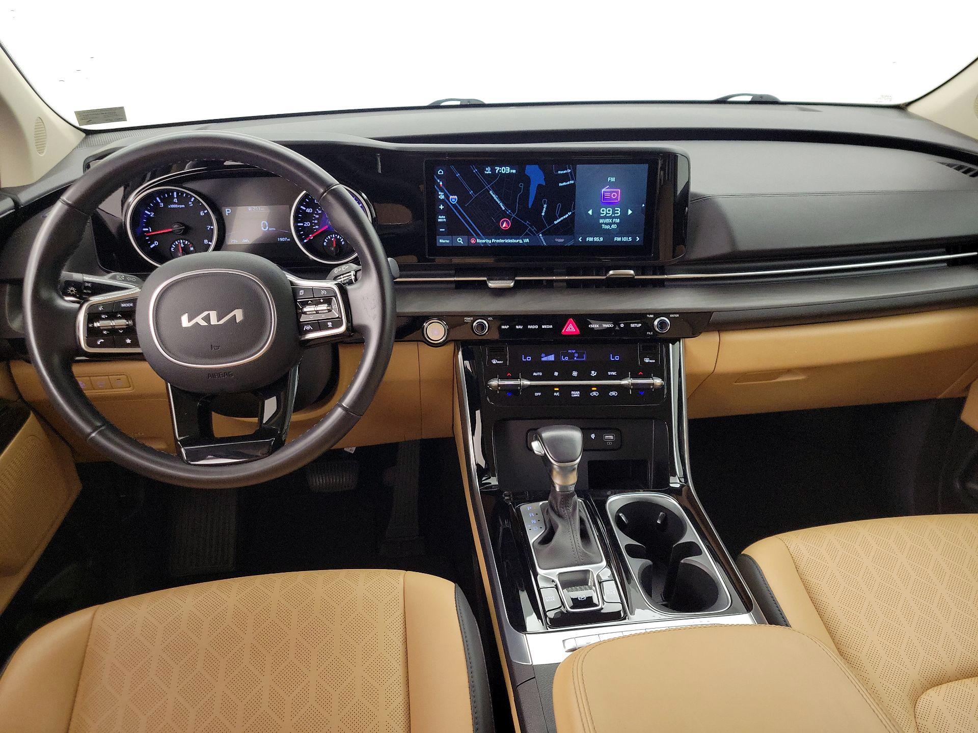 Thumbnail: 2023 Kia Carnival - 9