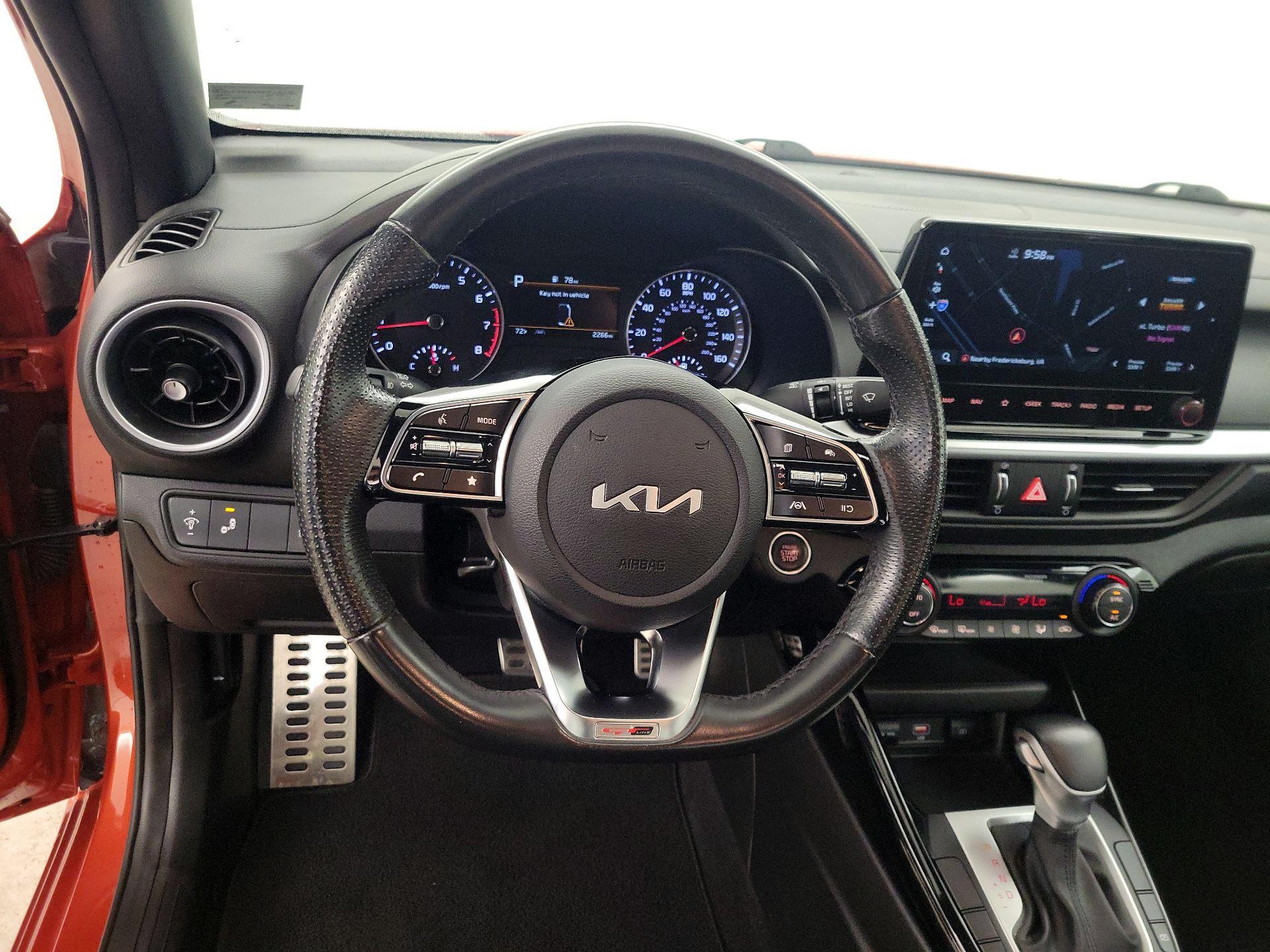 Thumbnail: 2023 Kia Forte - 10