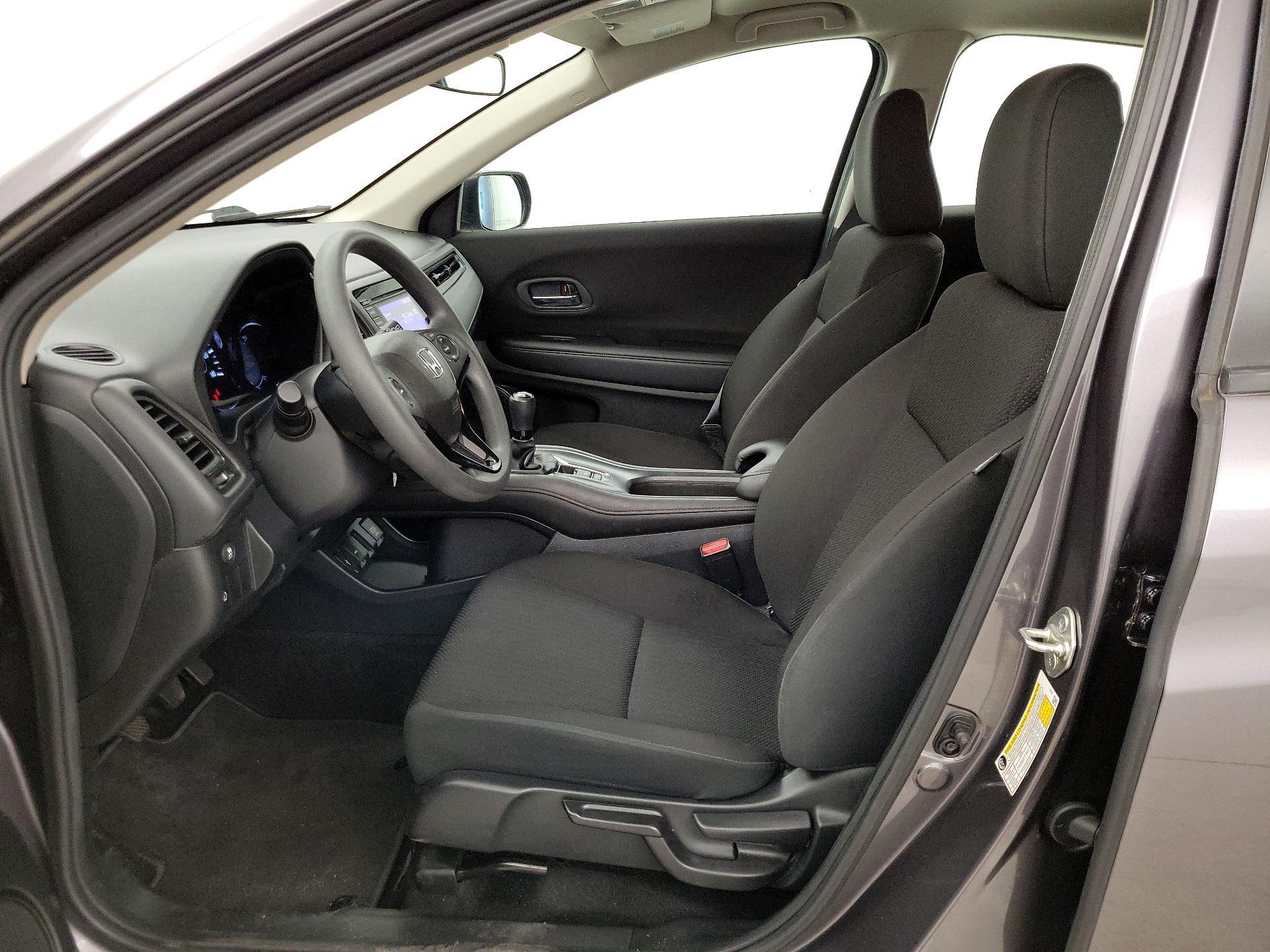 Thumbnail: 2018 Honda HR-V - 11
