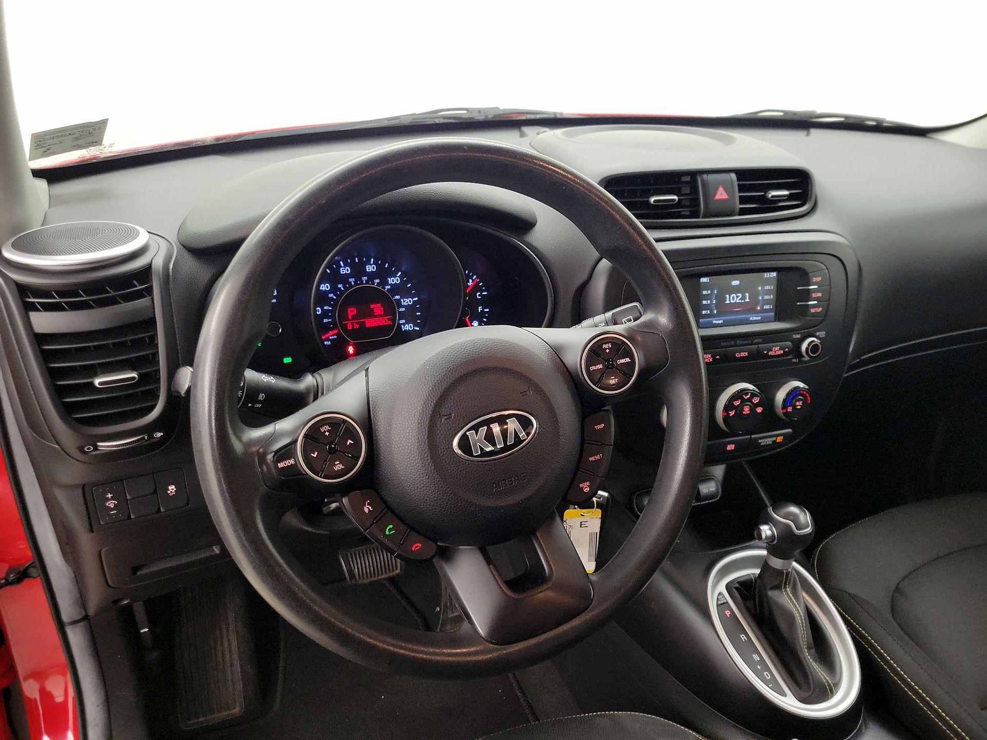 Thumbnail: 2016 Kia Soul - 10