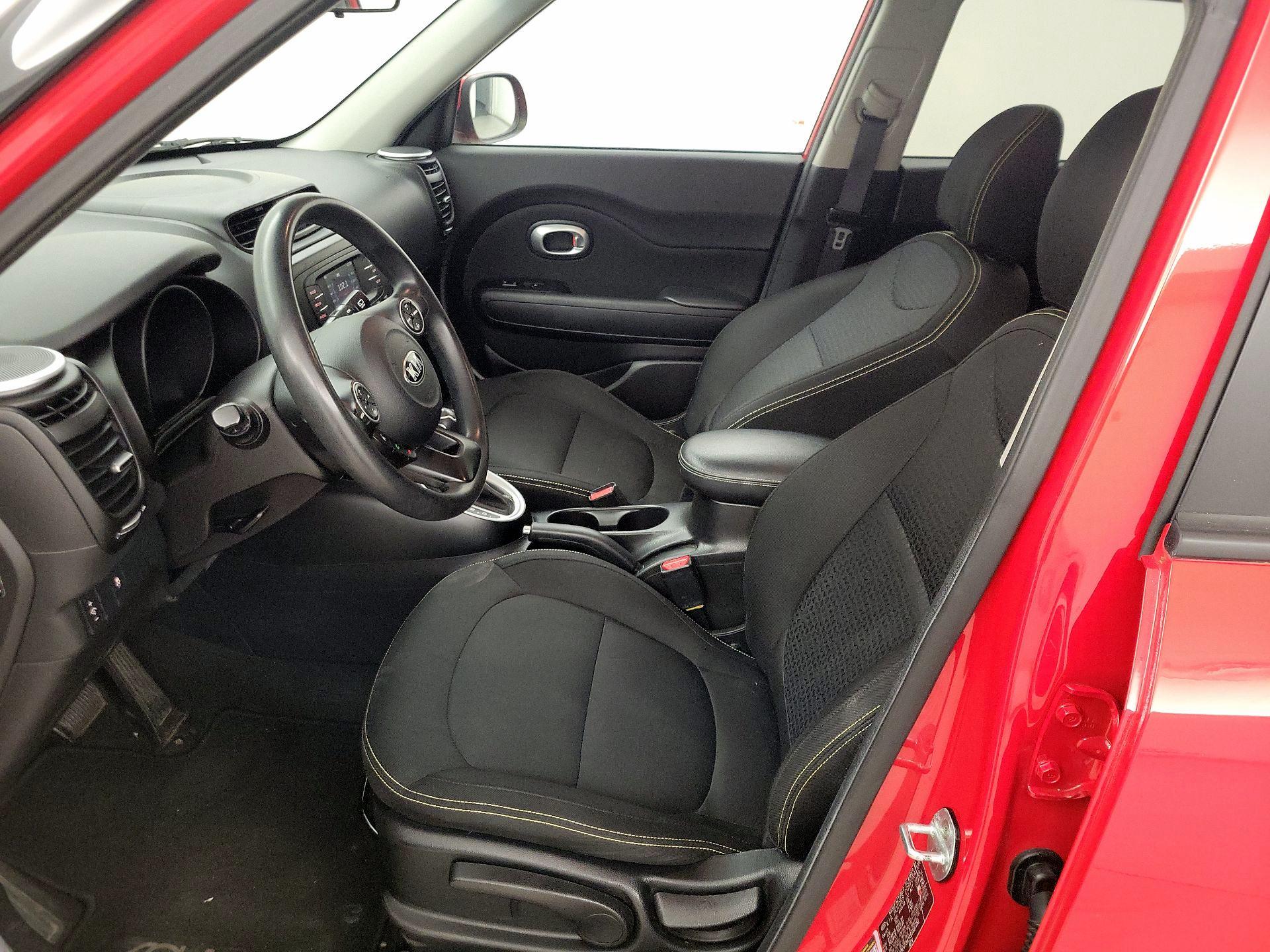 Thumbnail: 2016 Kia Soul - 11