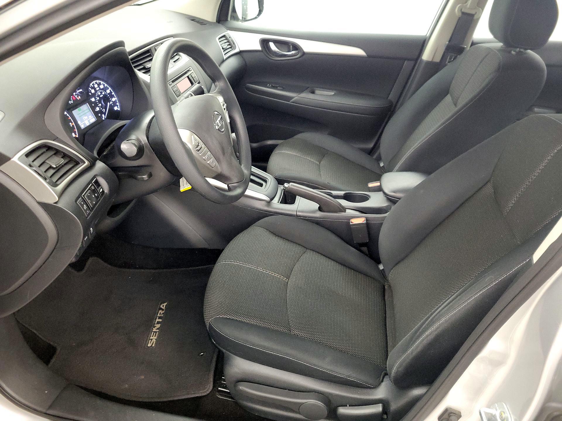 Thumbnail: 2017 Nissan Sentra - 11
