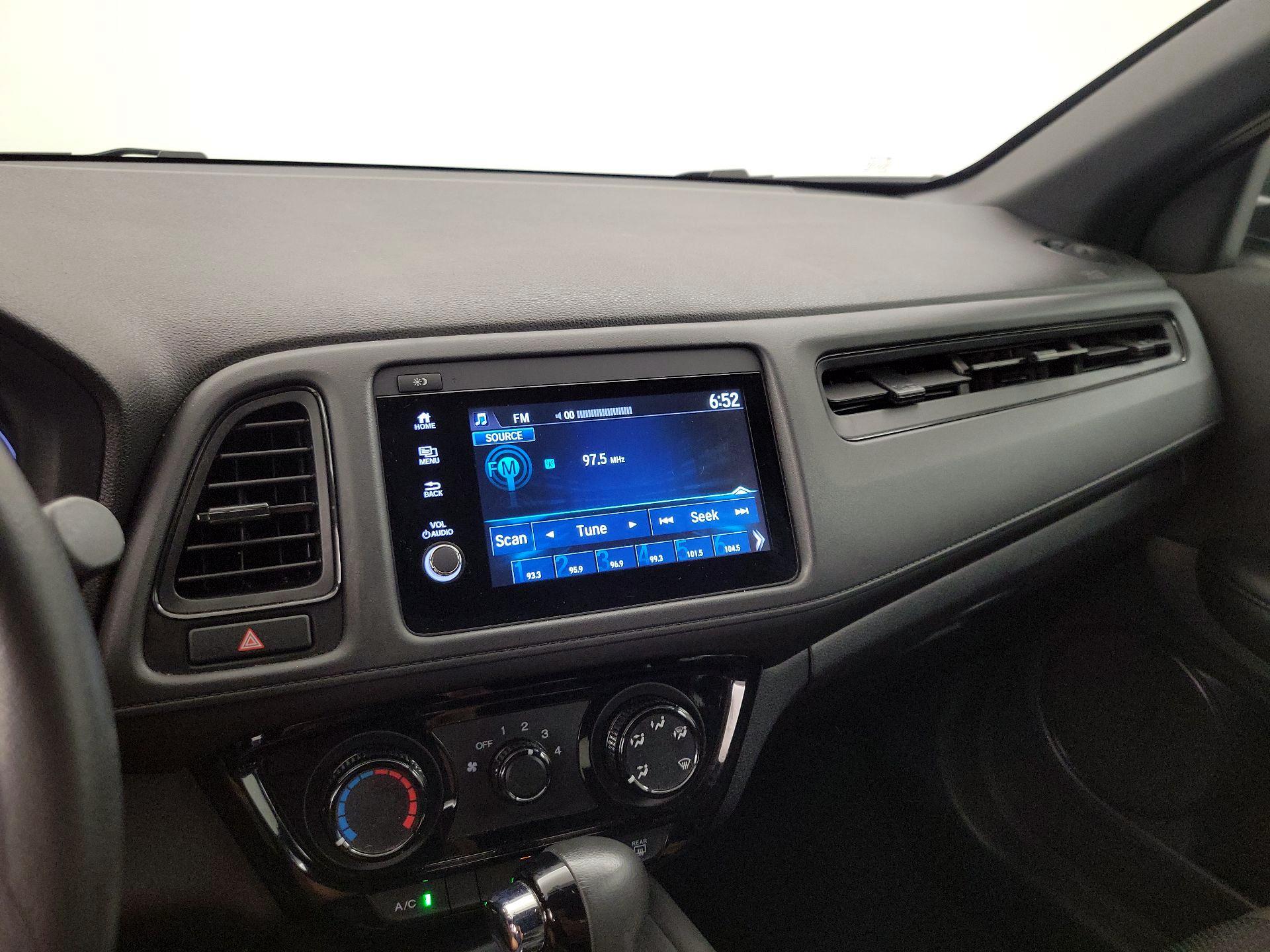 Thumbnail: 2021 Honda HR-V - 15
