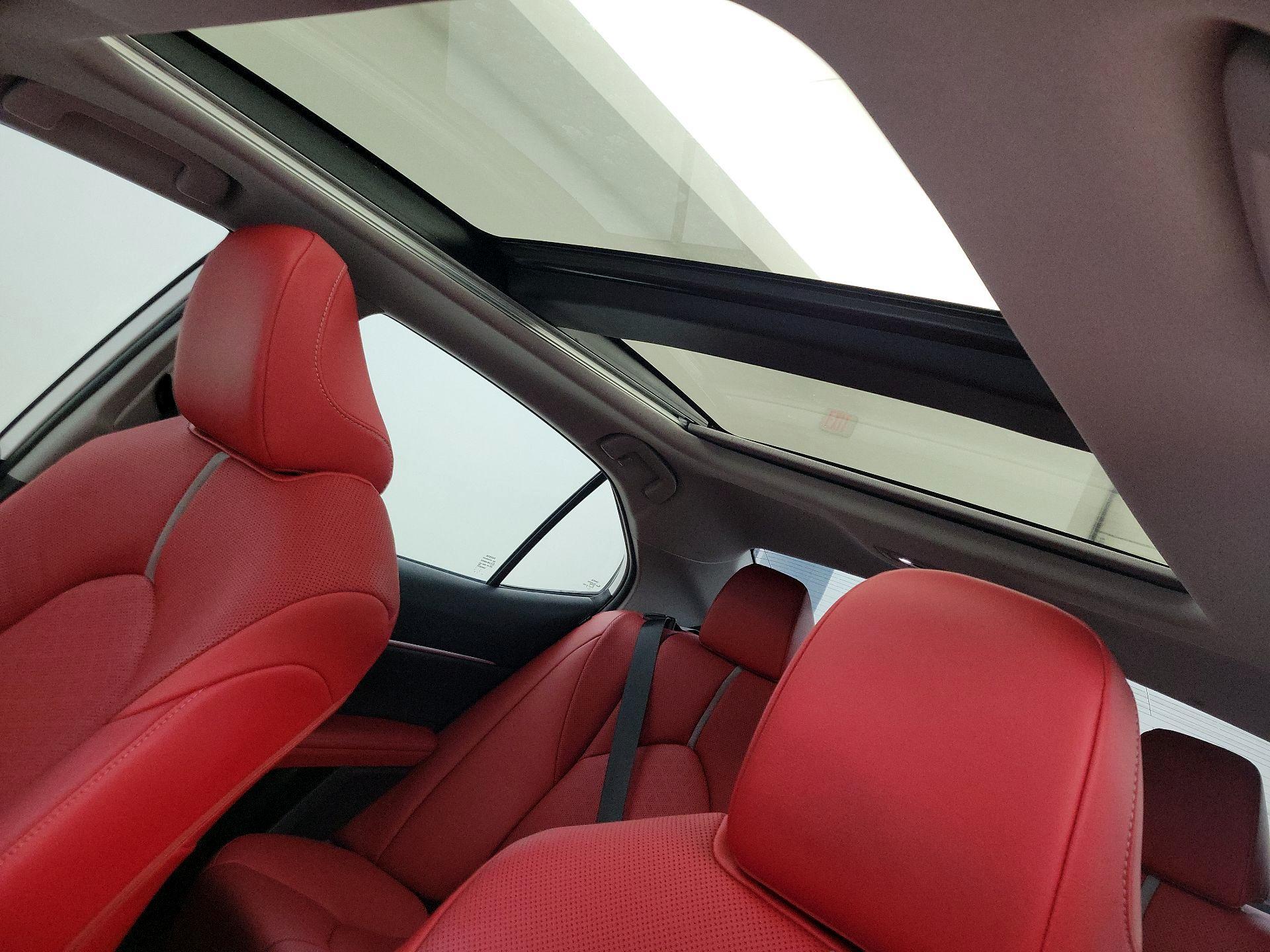 Thumbnail: 2021 Toyota Camry - 20