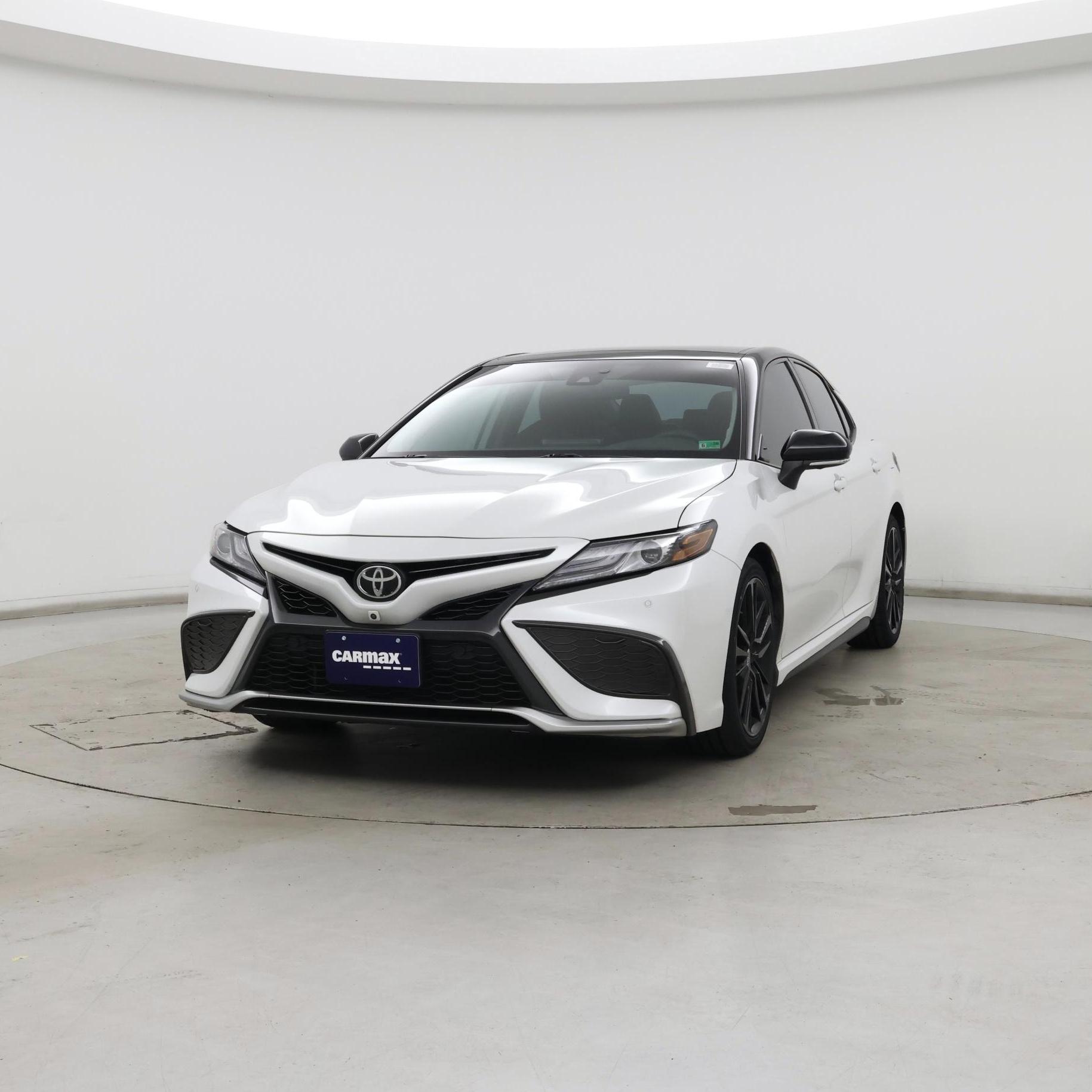 Thumbnail: 2021 Toyota Camry - 4