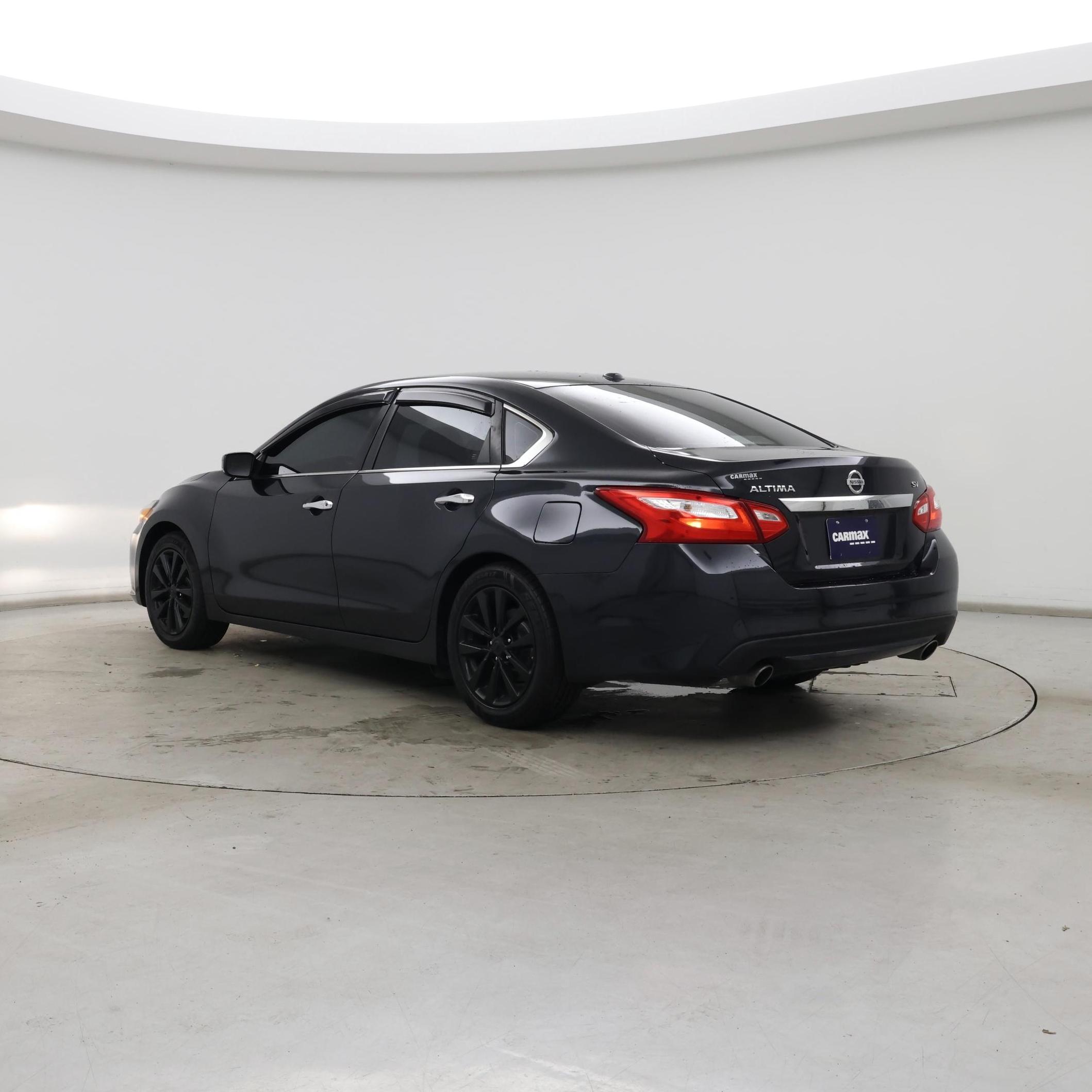 Thumbnail: 2017 Nissan Altima - 2