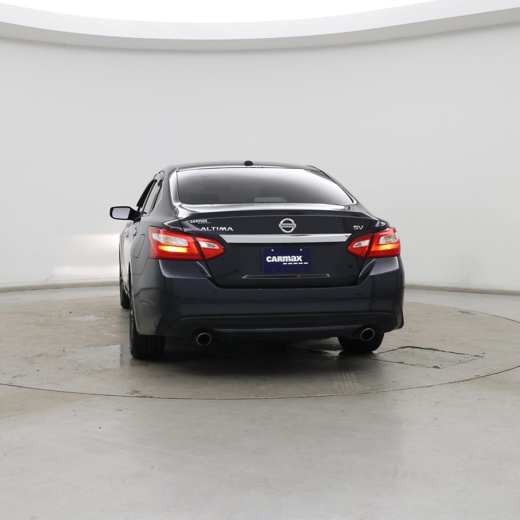Thumbnail: 2017 Nissan Altima - 6