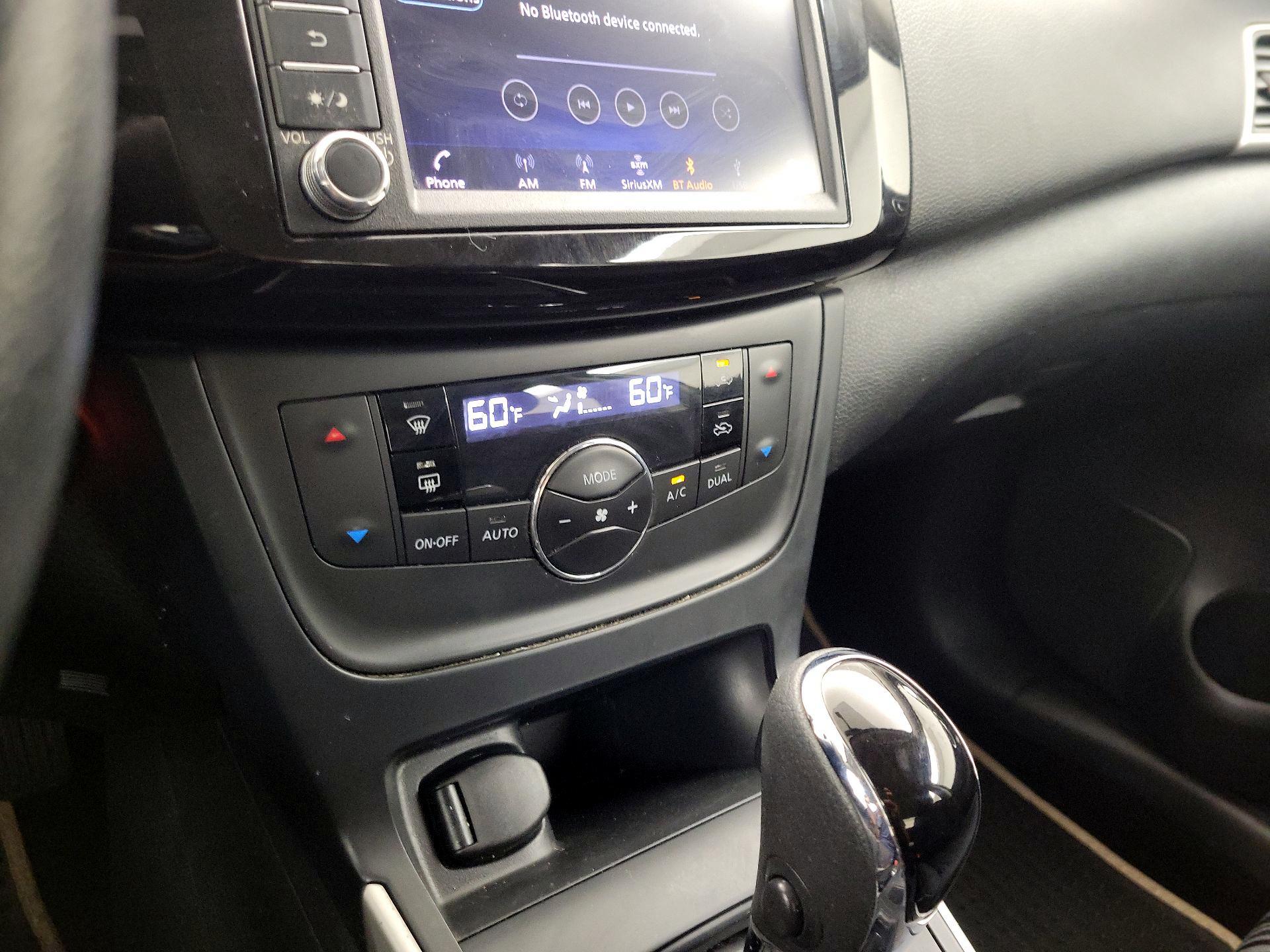 Thumbnail: 2019 Nissan Sentra - 16