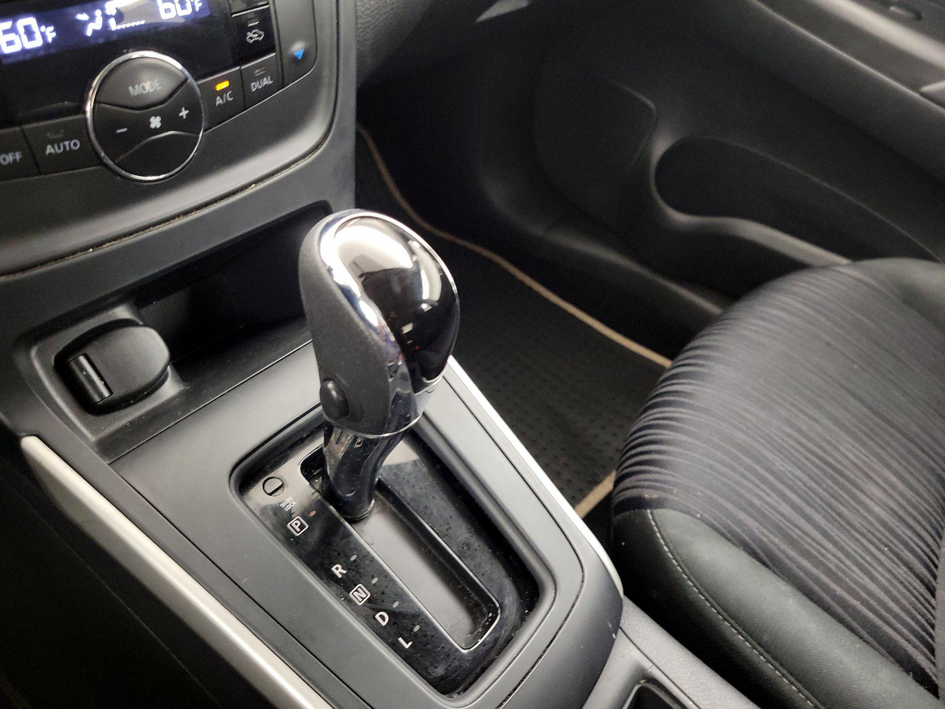 Thumbnail: 2019 Nissan Sentra - 17