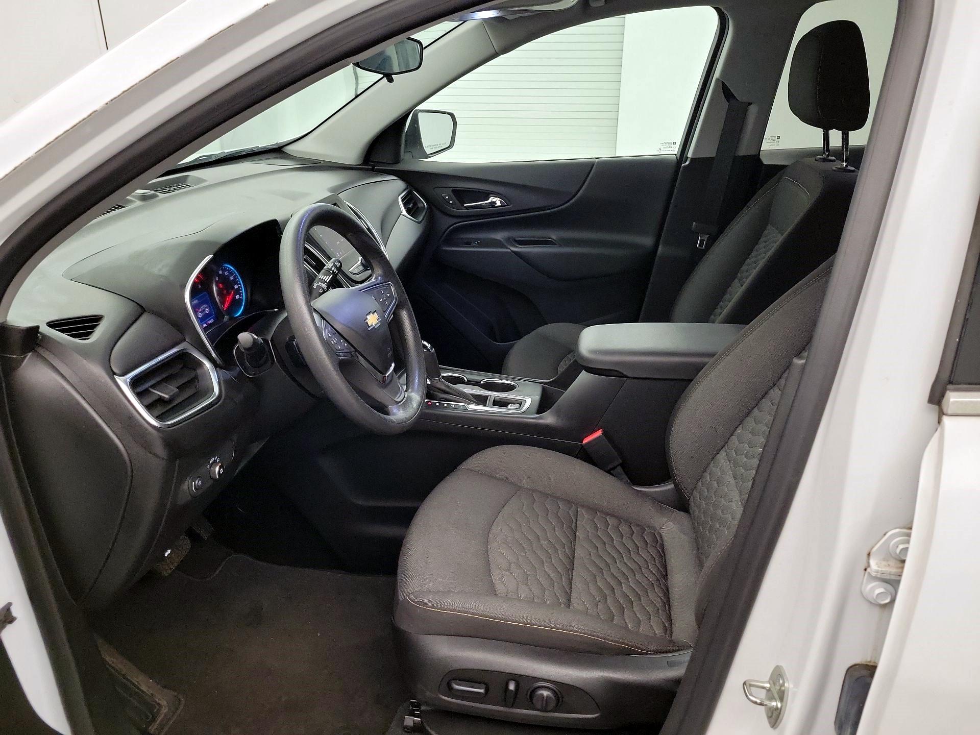 Thumbnail: 2020 Chevrolet Equinox - 9