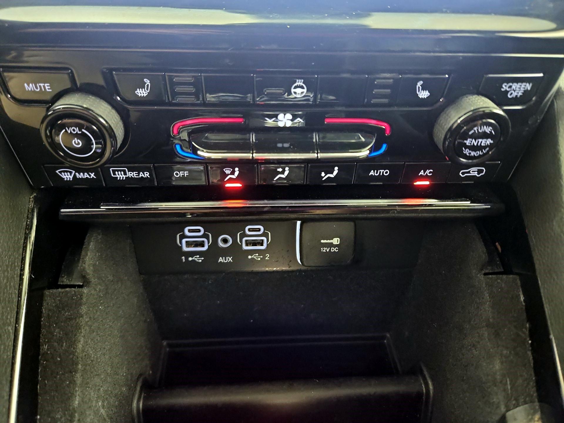 Thumbnail: 2021 Jeep Grand Cherokee L - 15