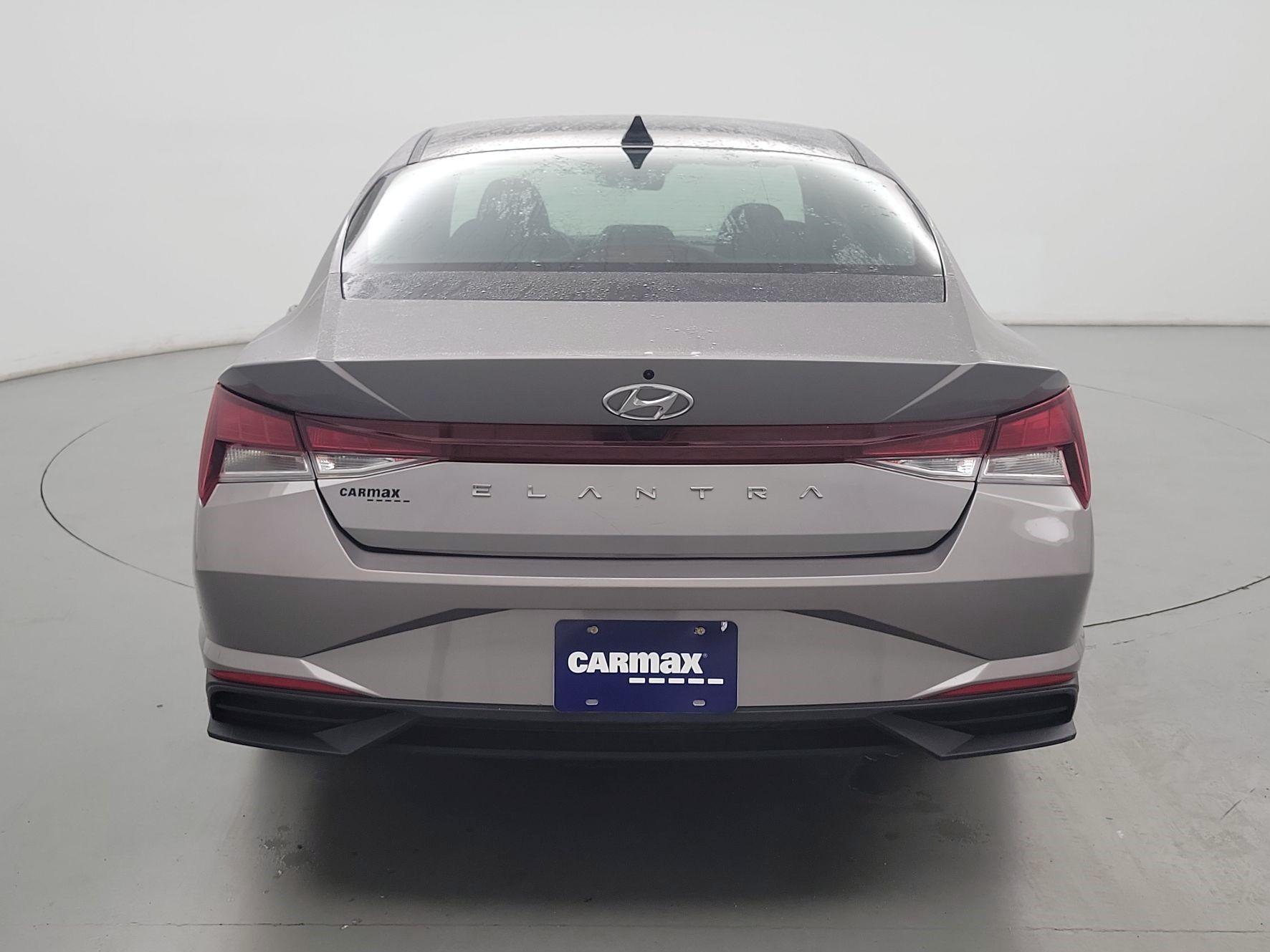 Thumbnail: 2022 Hyundai Elantra - 6