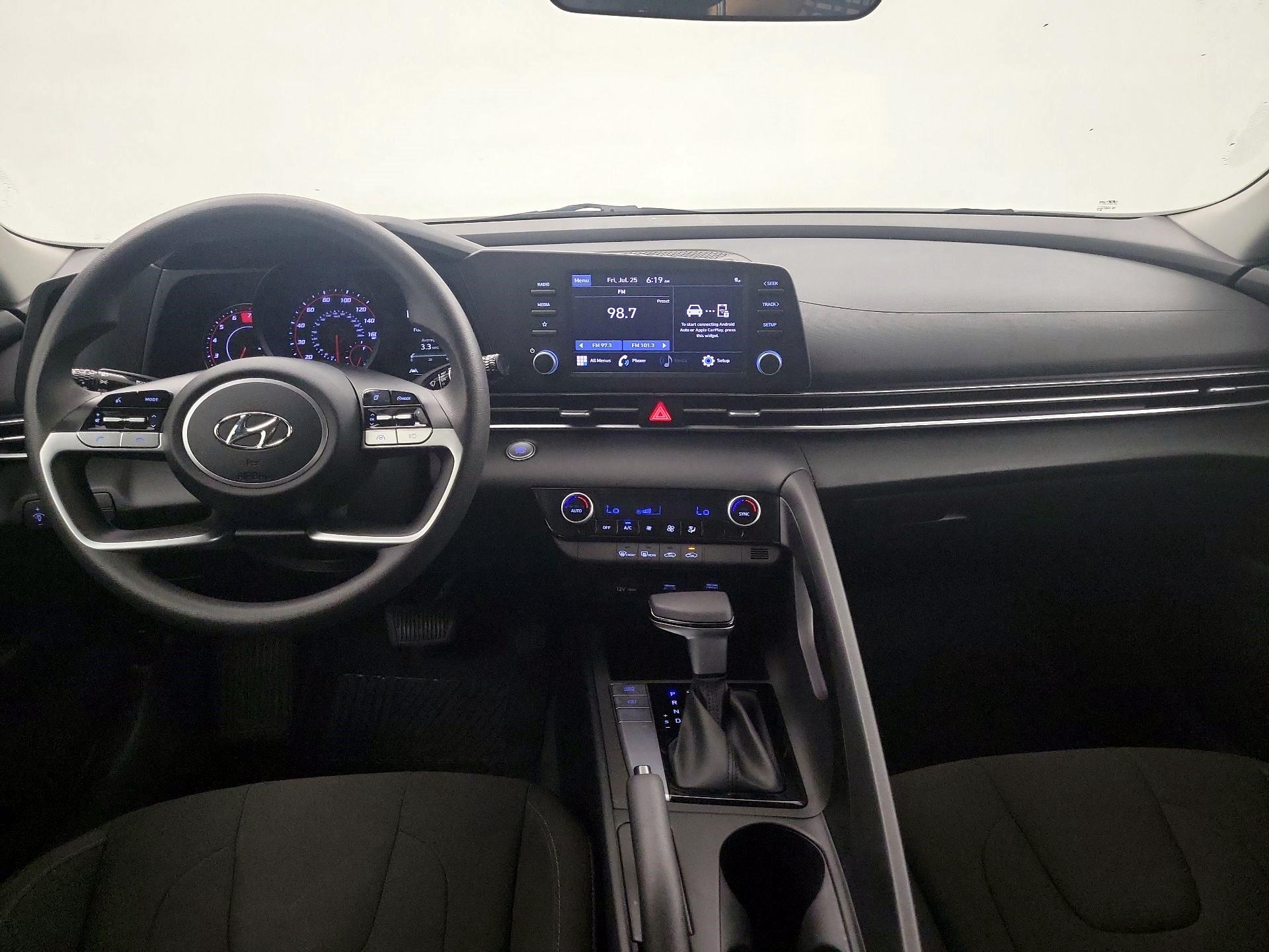 Thumbnail: 2022 Hyundai Elantra - 8