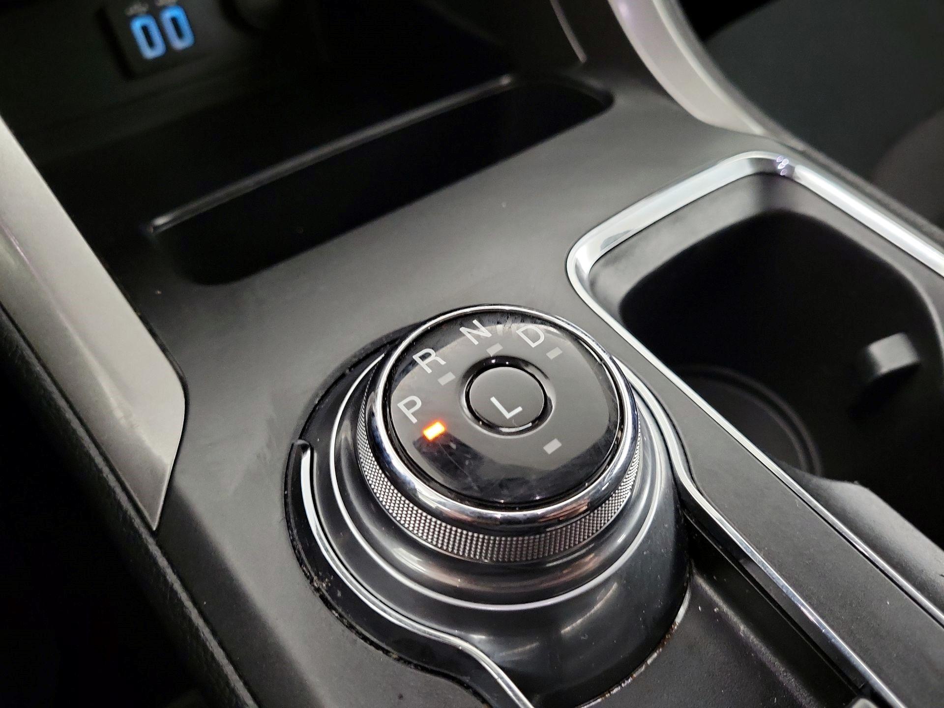 Thumbnail: 2020 Ford Fusion - 15
