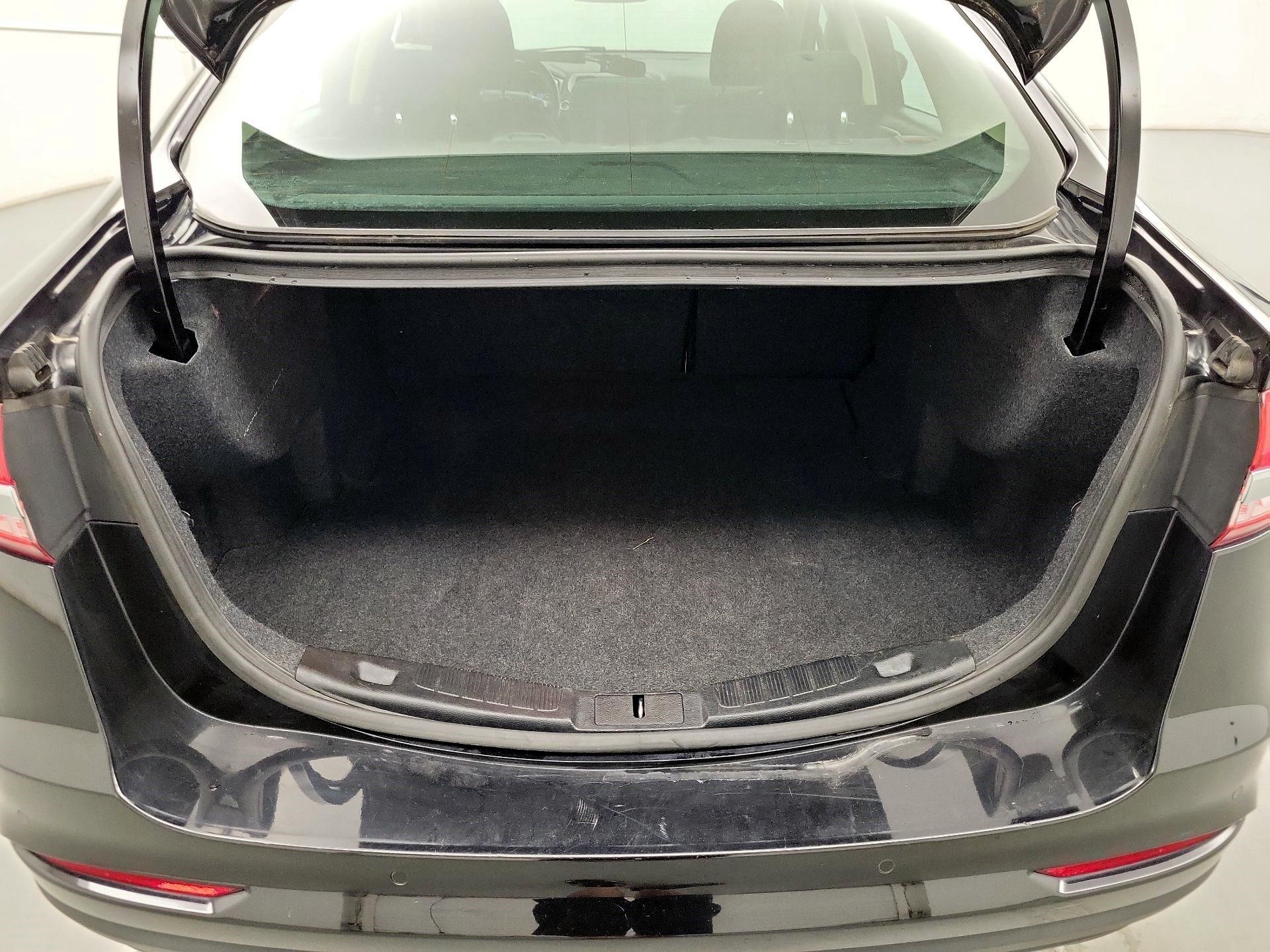 Thumbnail: 2020 Ford Fusion - 18