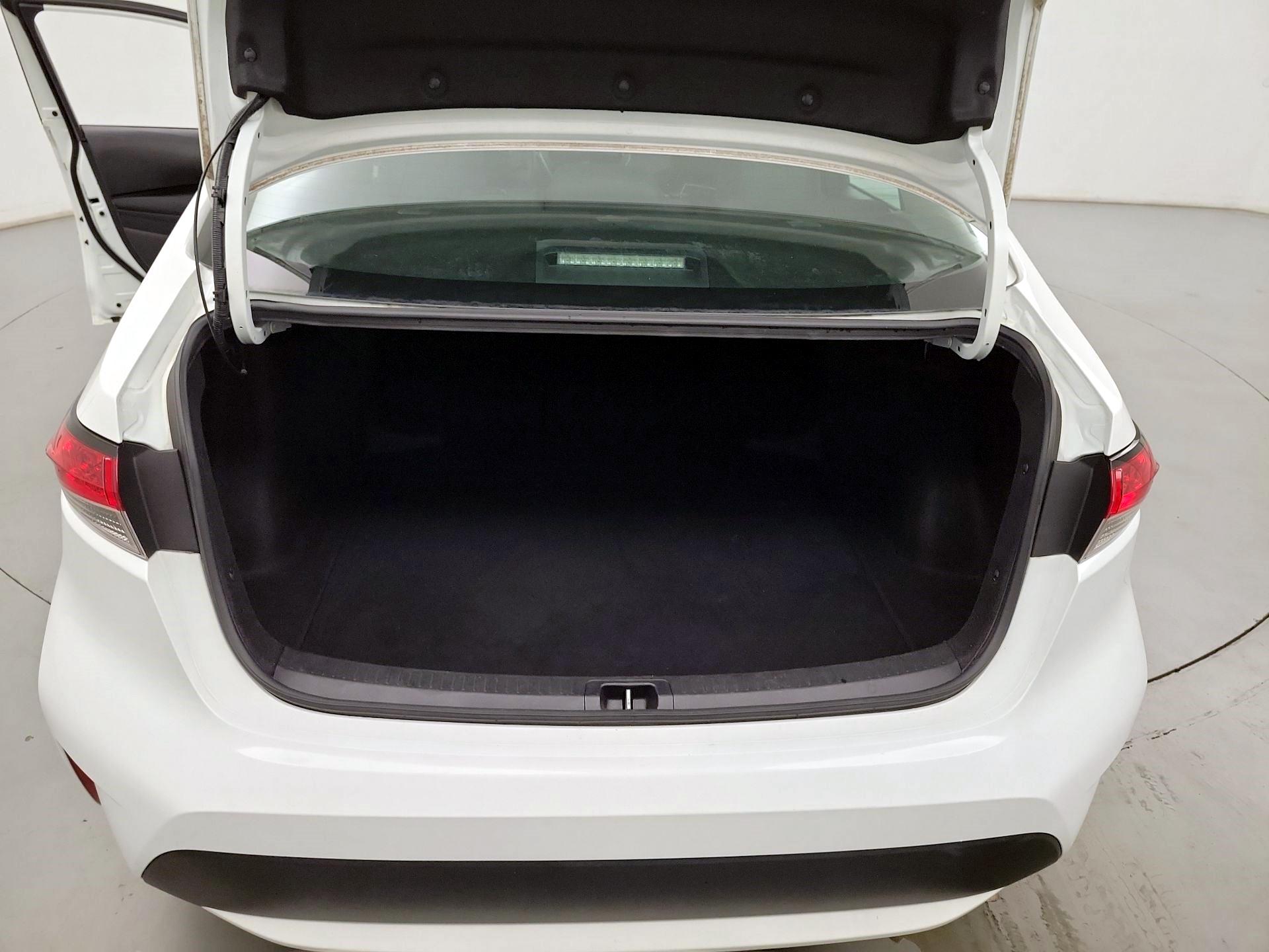 Thumbnail: 2021 Toyota Corolla - 18