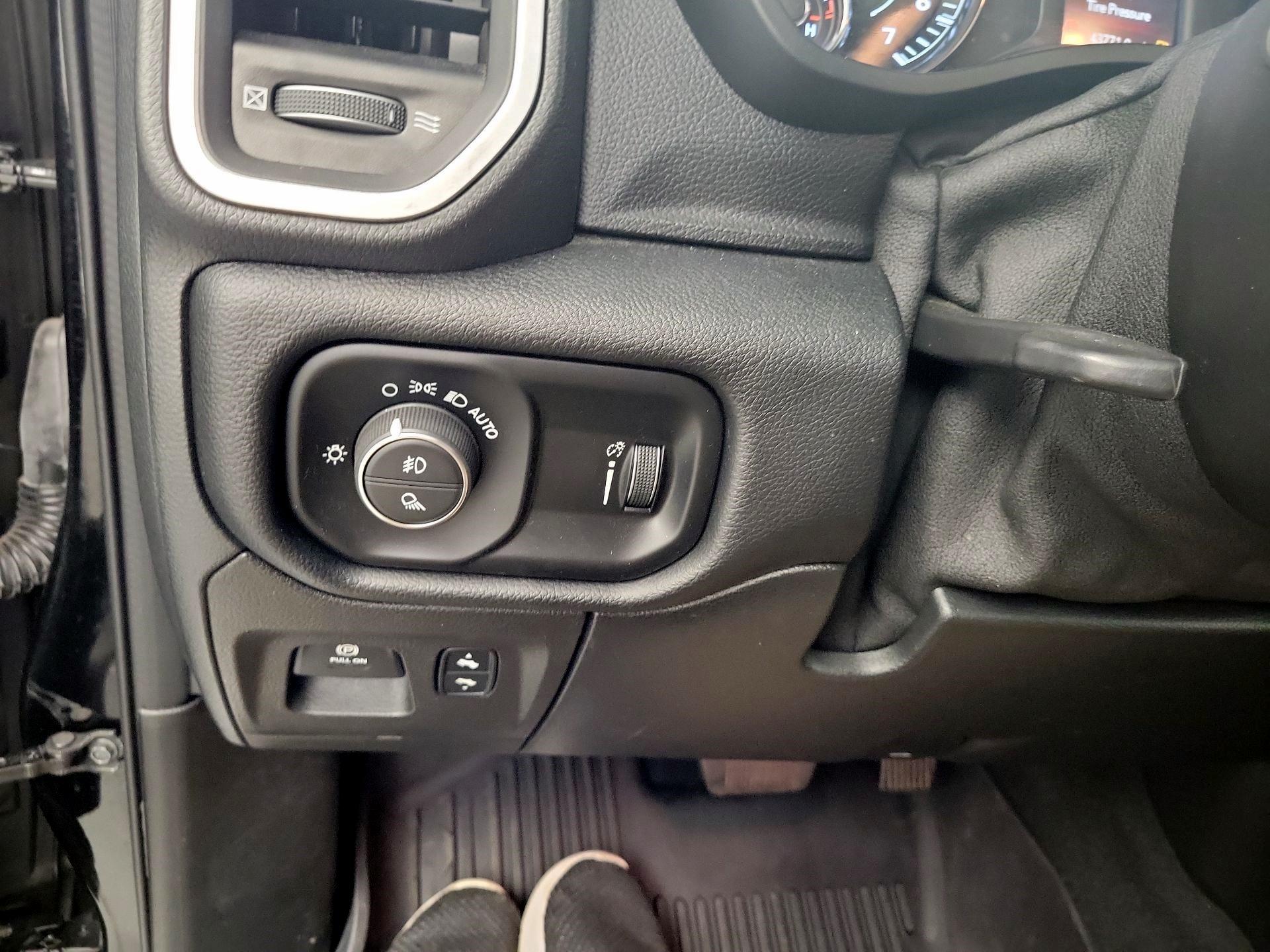 Thumbnail: 2022 RAM 1500 - 11