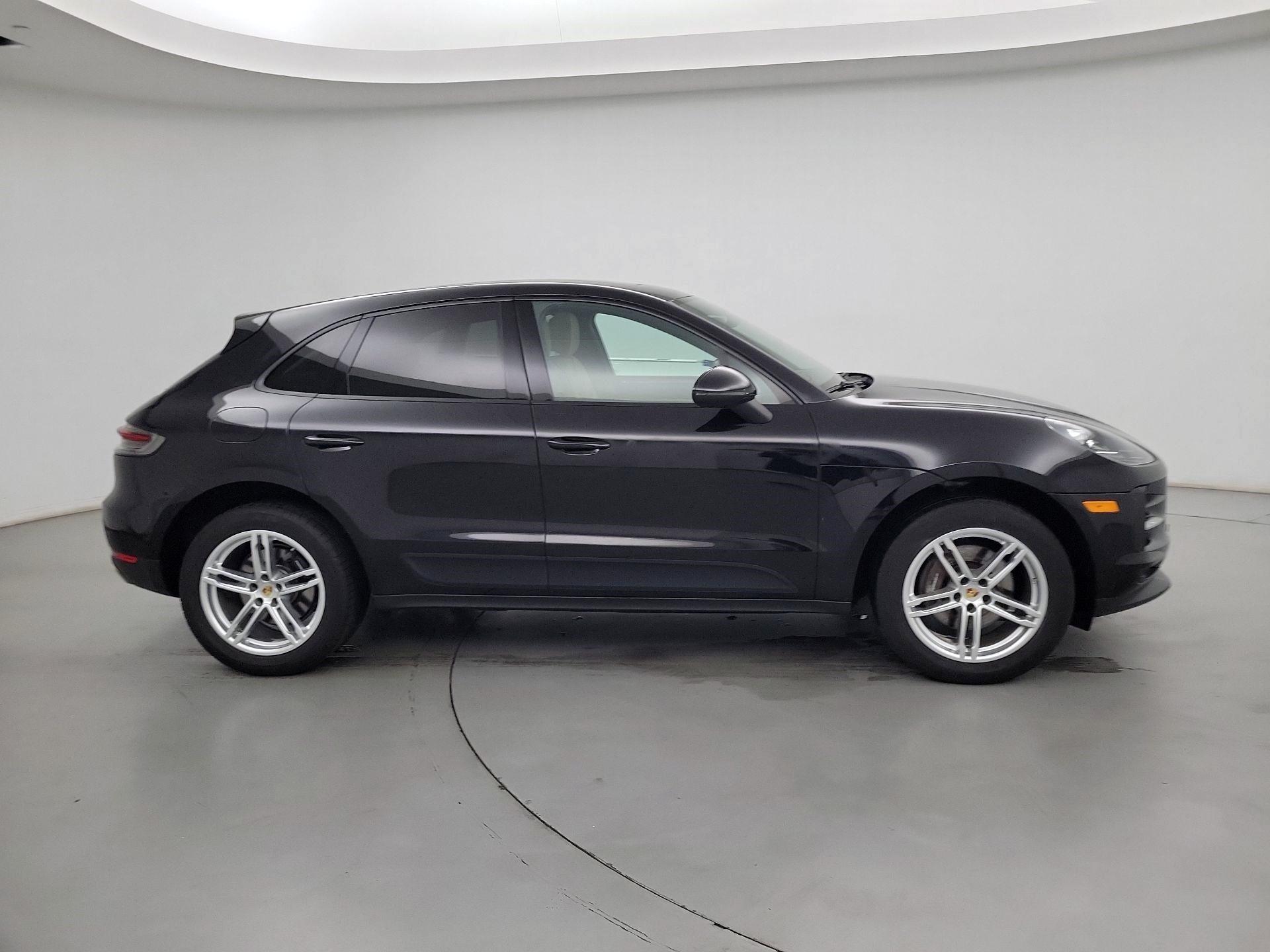 Thumbnail: 2019 Porsche Macan - 4