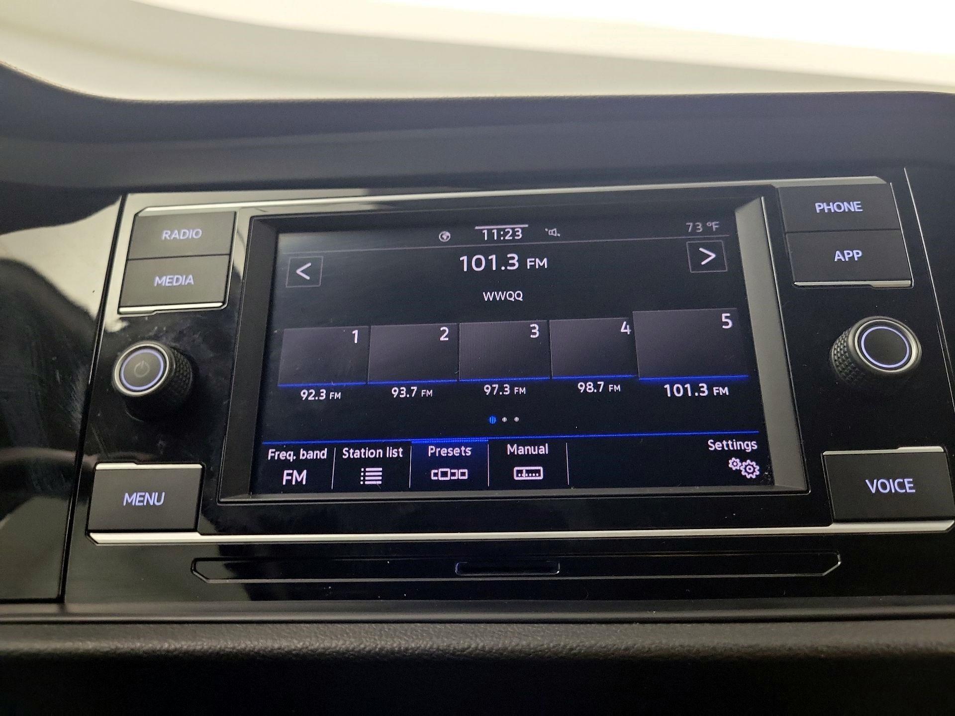 Thumbnail: 2020 Volkswagen Jetta - 13