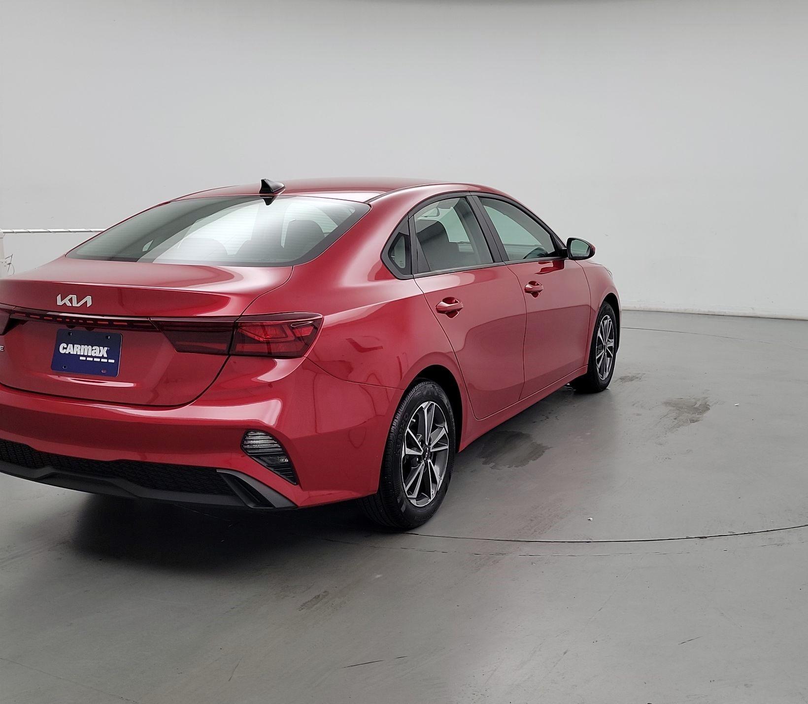 Thumbnail: 2022 Kia Forte - 5